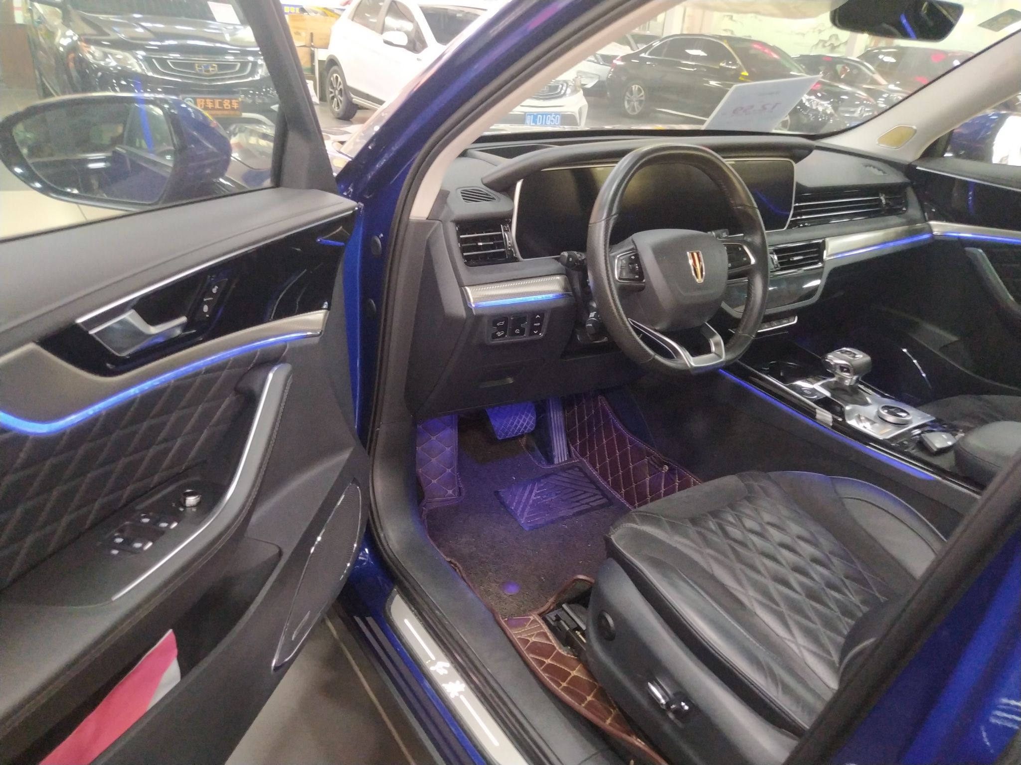 红旗HS5 2019款 2.0T 智联旗享版