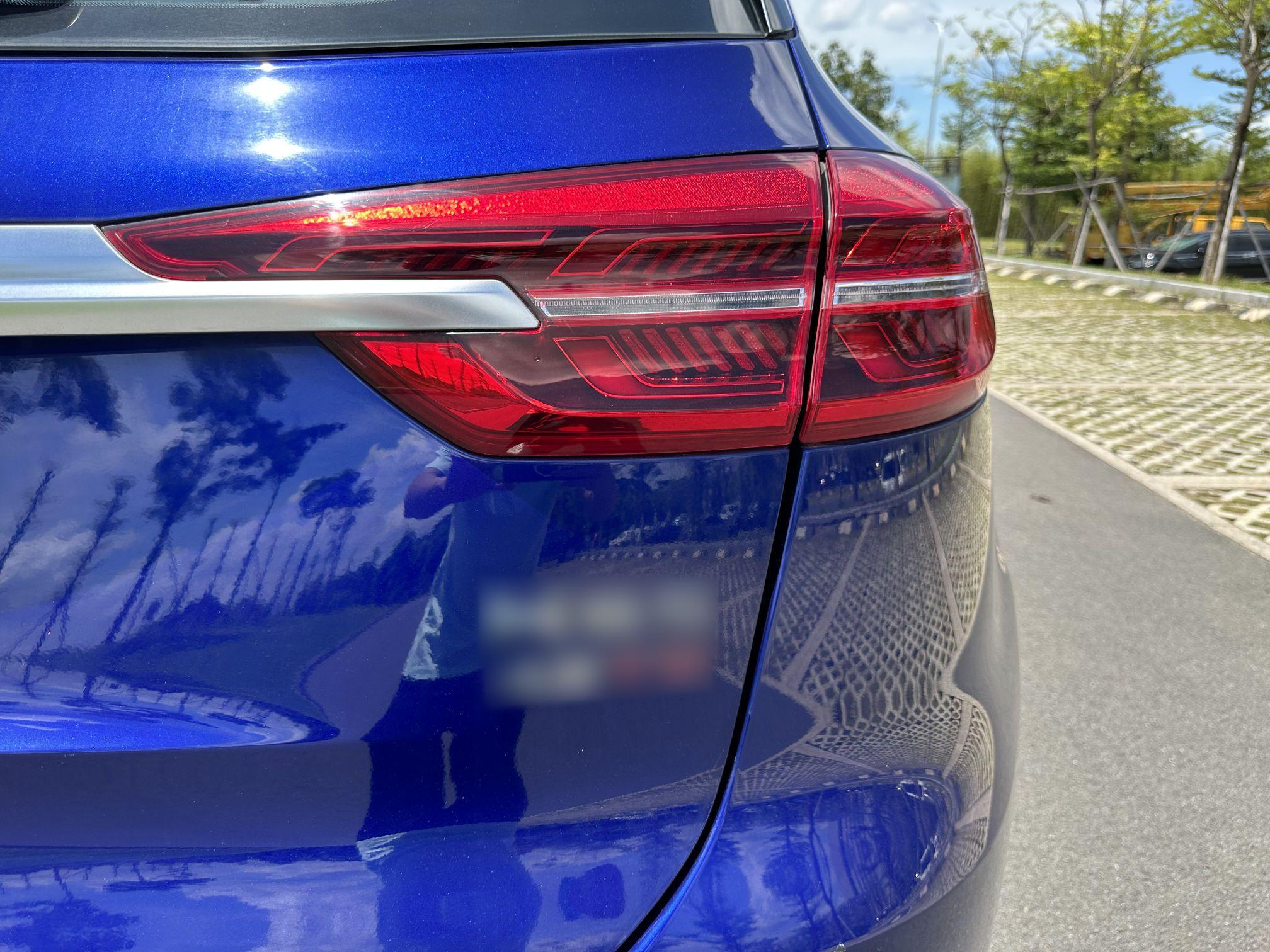 红旗HS5 2019款 2.0T 智联旗享版