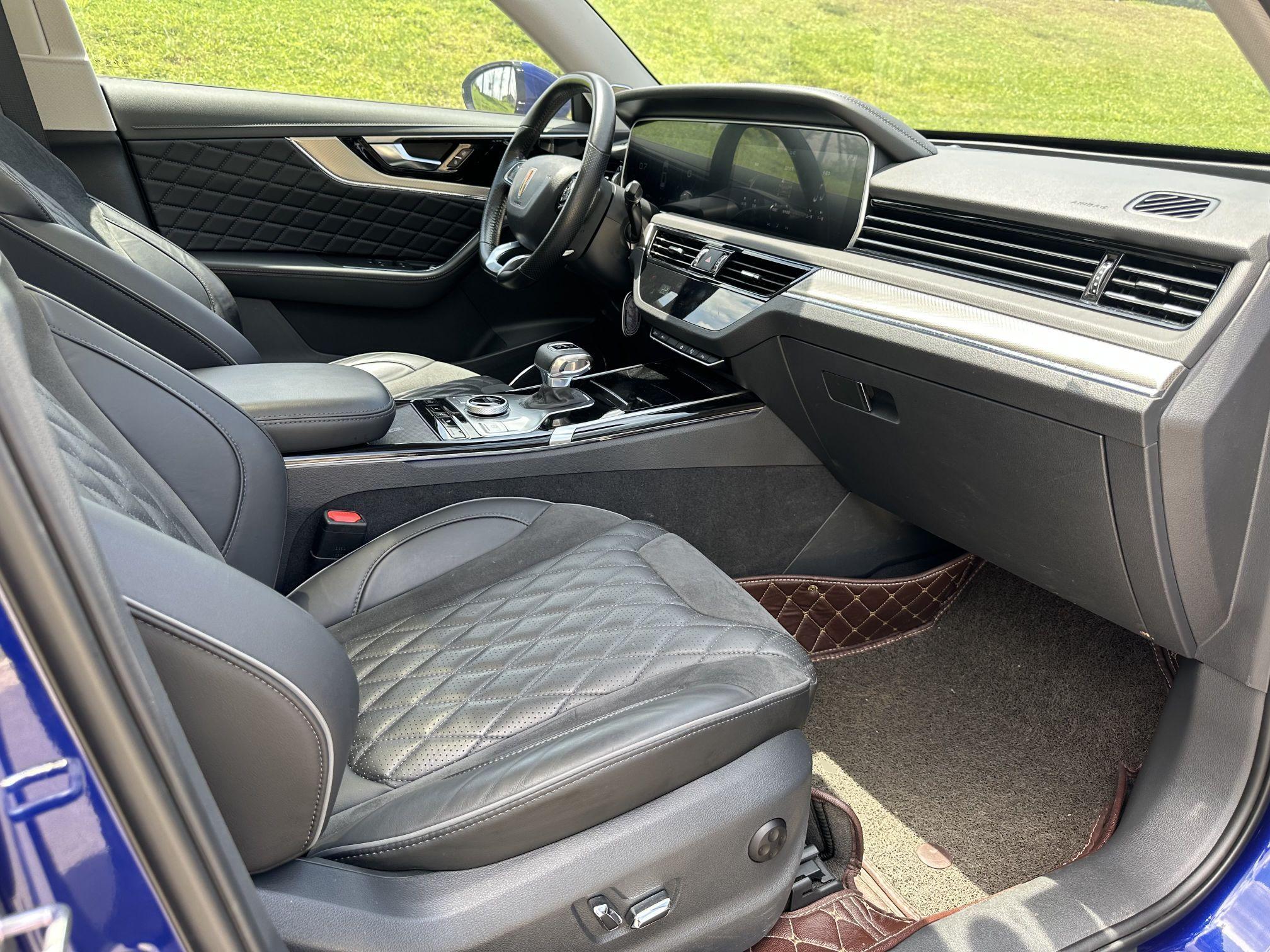 红旗HS5 2019款 2.0T 智联旗享版