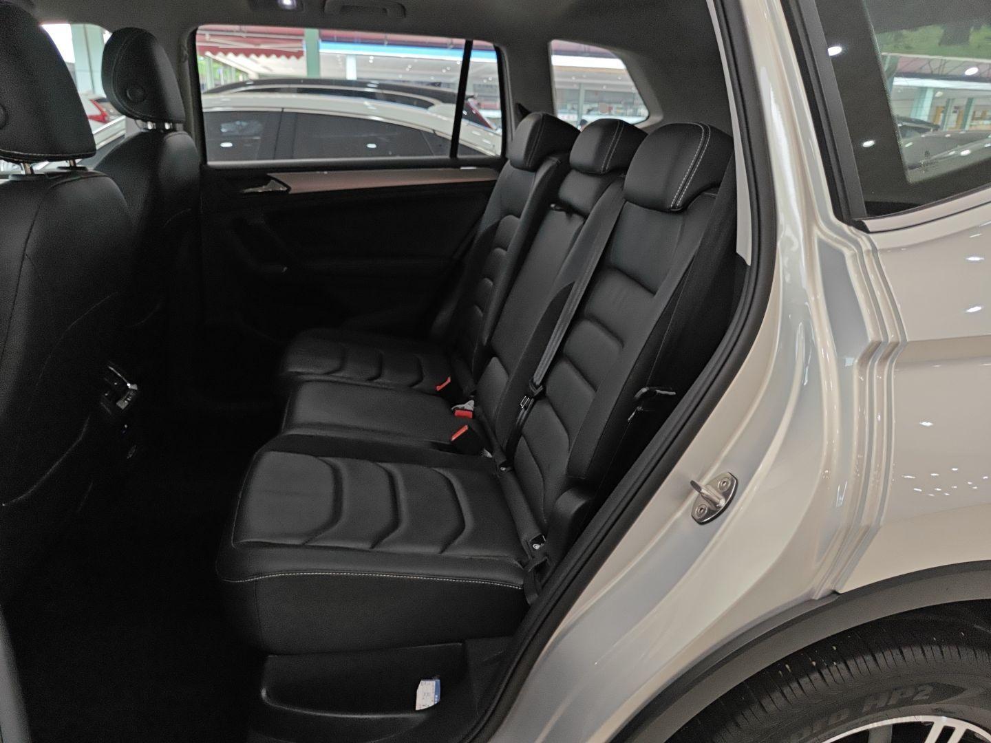 大众 途观L 2019款 改款 330TSI 自动两驱全景舒适版 国VI