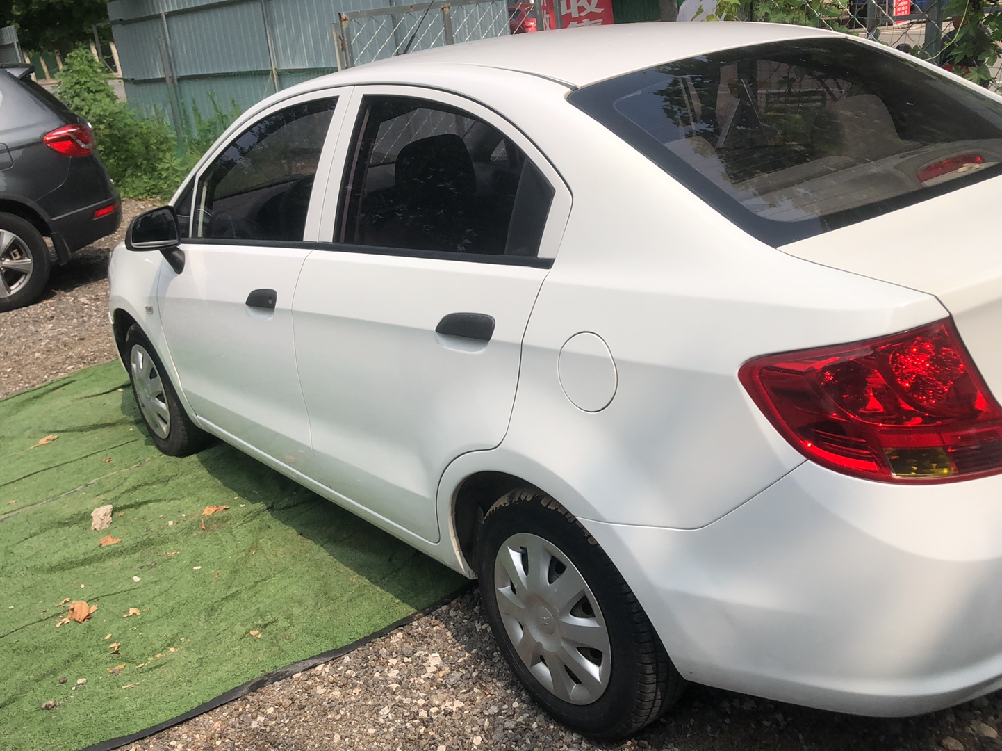 雪佛兰 赛欧 2010款 三厢 1.2L AMT理想版