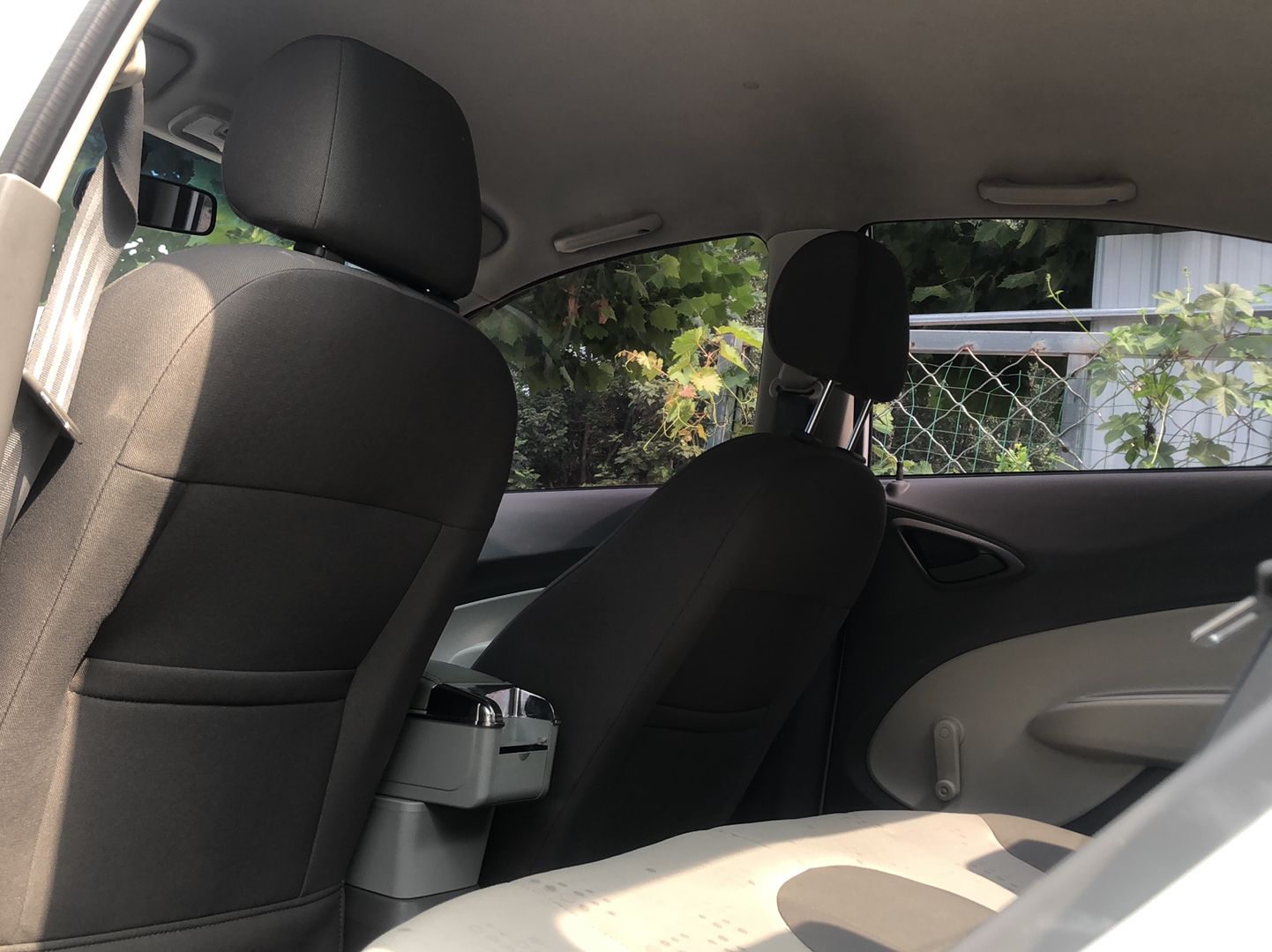 雪佛兰 赛欧 2010款 三厢 1.2L AMT理想版