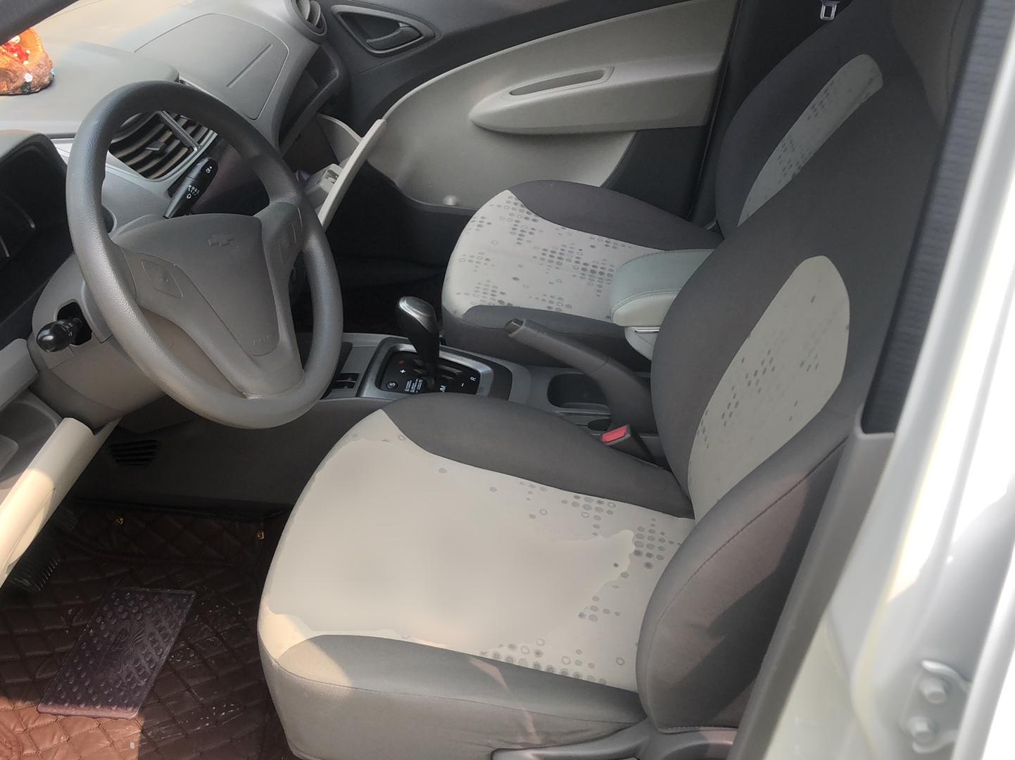 雪佛兰 赛欧 2010款 三厢 1.2L AMT理想版