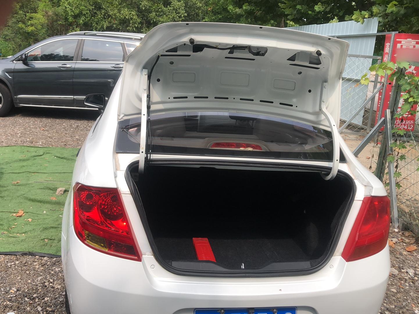 雪佛兰 赛欧 2010款 三厢 1.2L AMT理想版