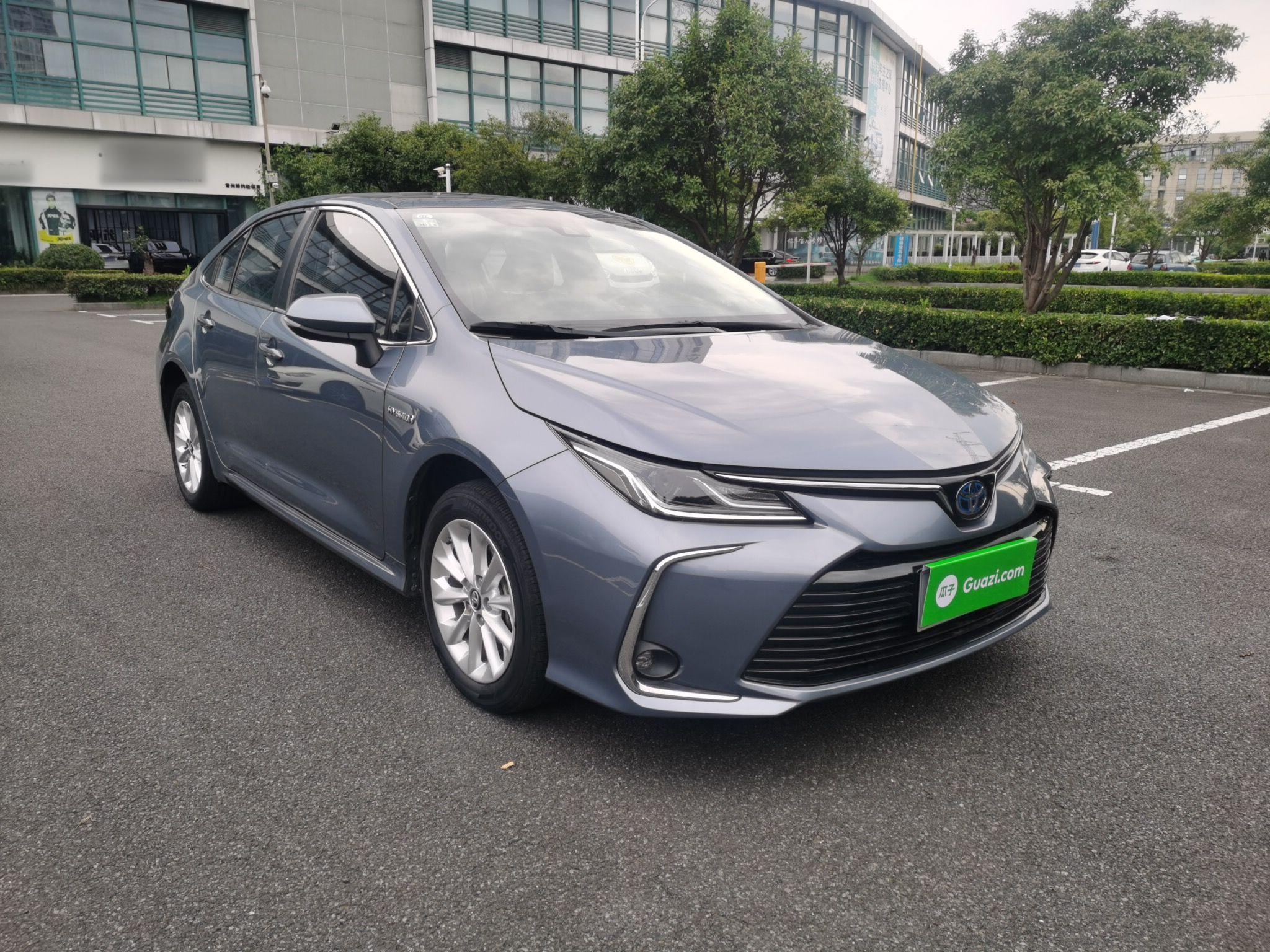 丰田 卡罗拉 2019款 双擎 1.8L E-CVT旗舰版