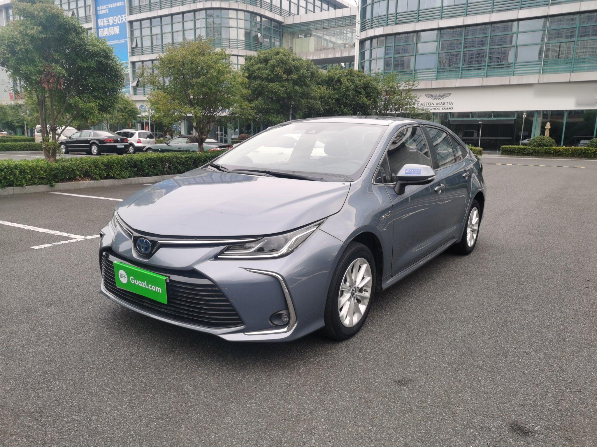 丰田 卡罗拉 2019款 双擎 1.8L E-CVT旗舰版