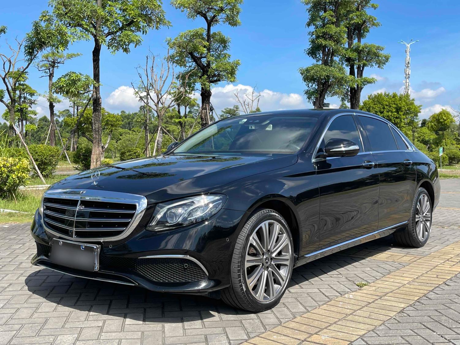 奔驰E级 2020款 改款 E 350 L 4MATIC