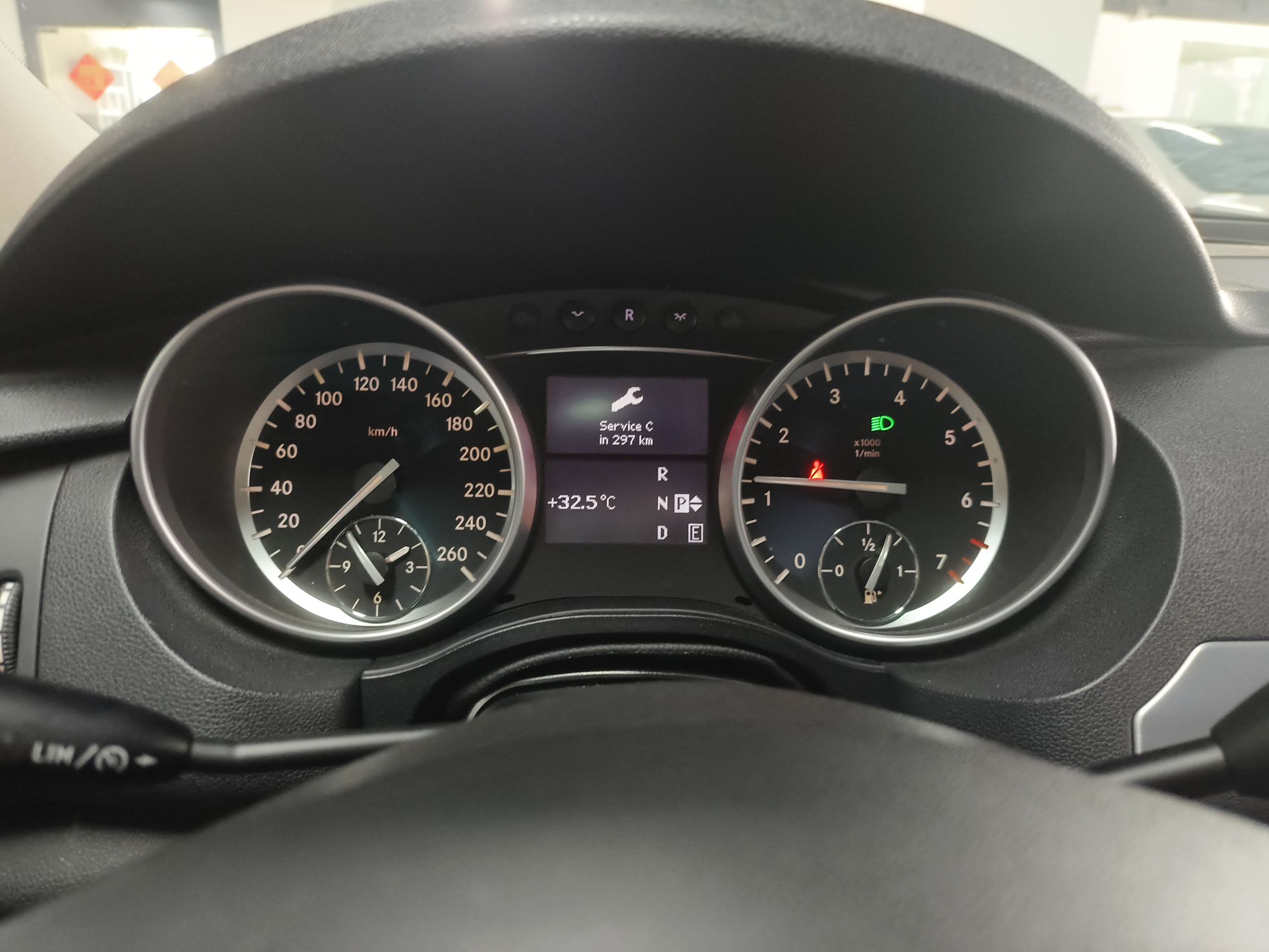 奔驰R级 2014款 R 320 4MATIC 商务型(进口)