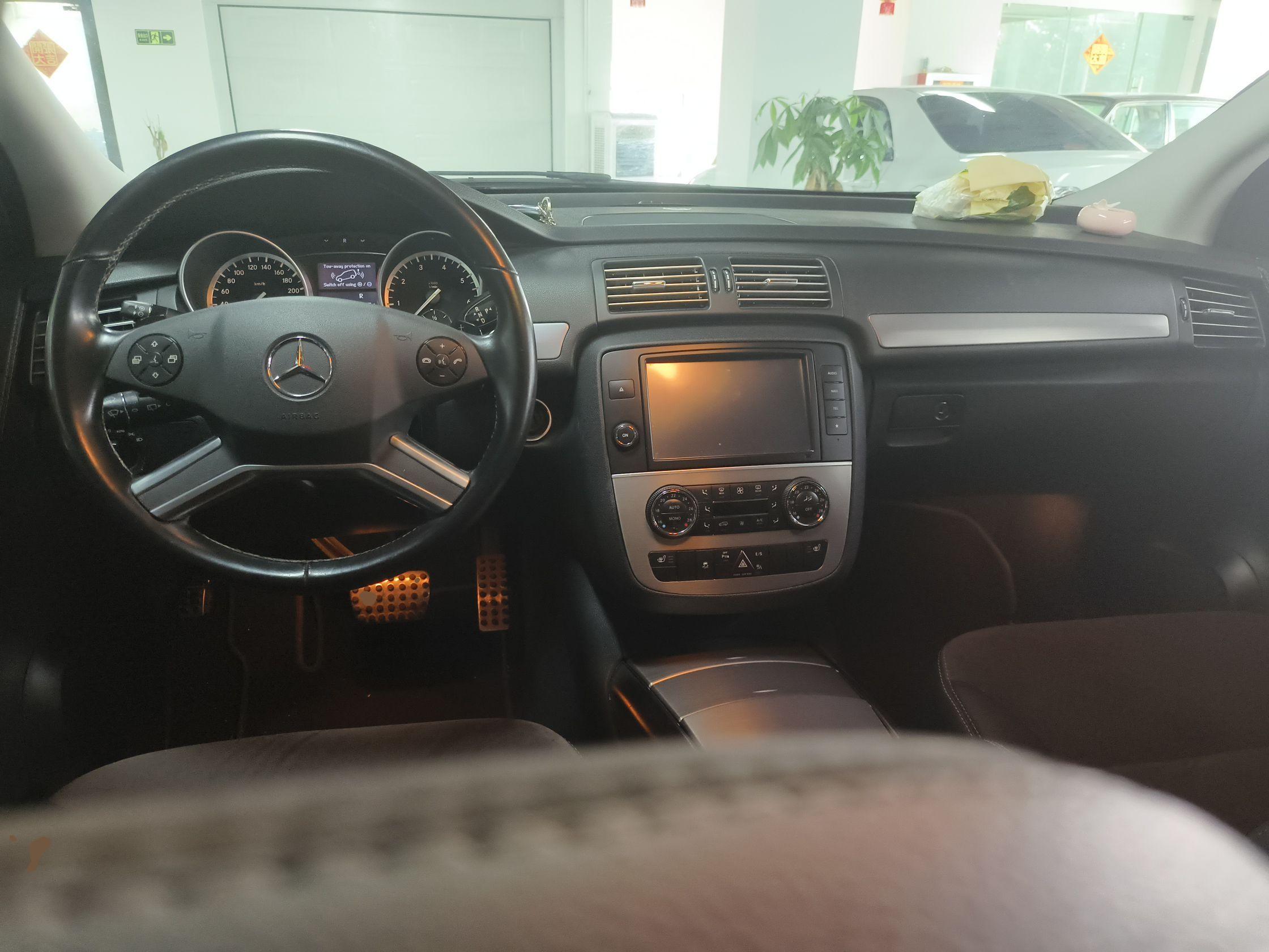 奔驰R级 2014款 R 320 4MATIC 商务型(进口)