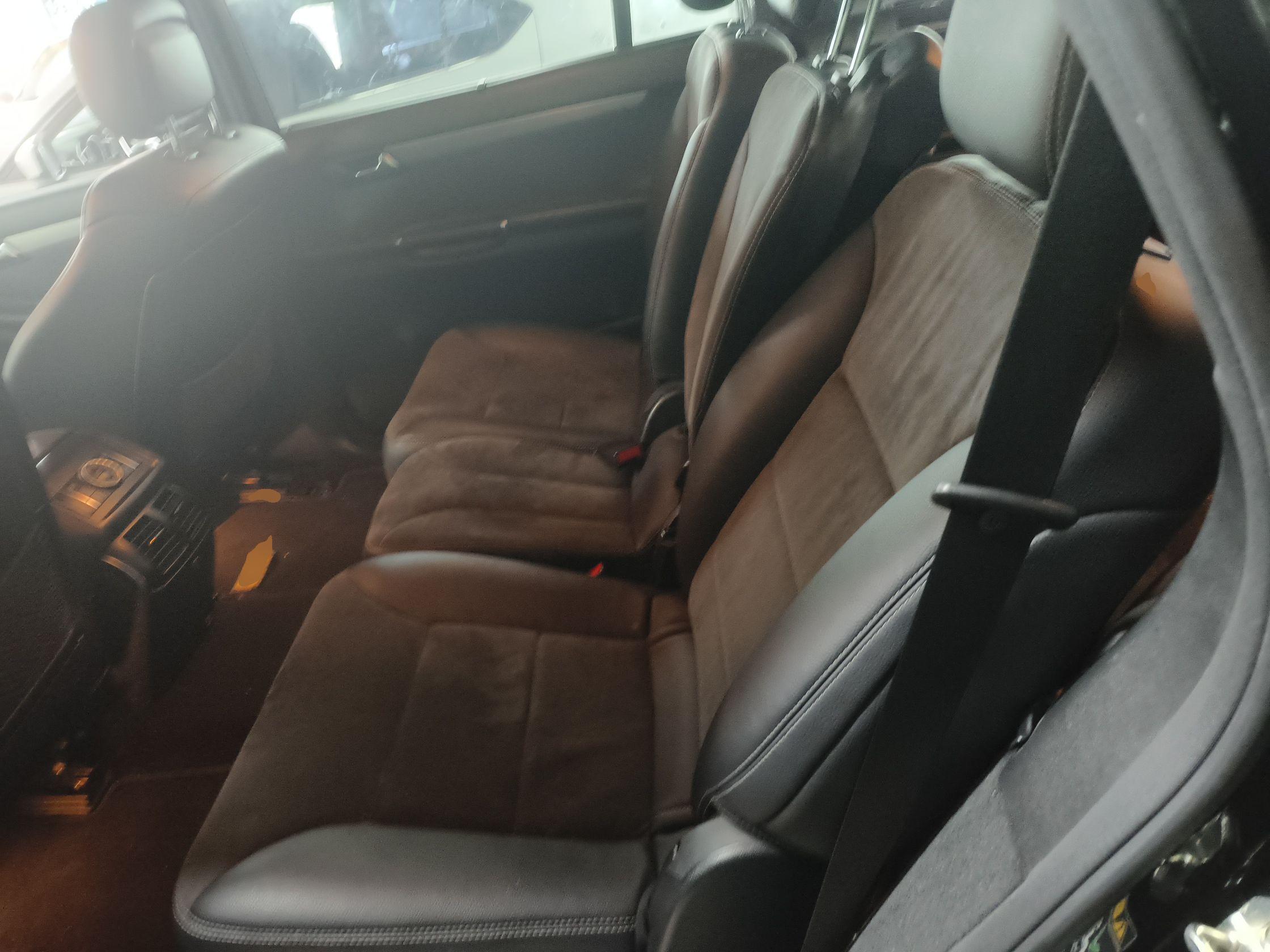 奔驰R级 2014款 R 320 4MATIC 商务型(进口)