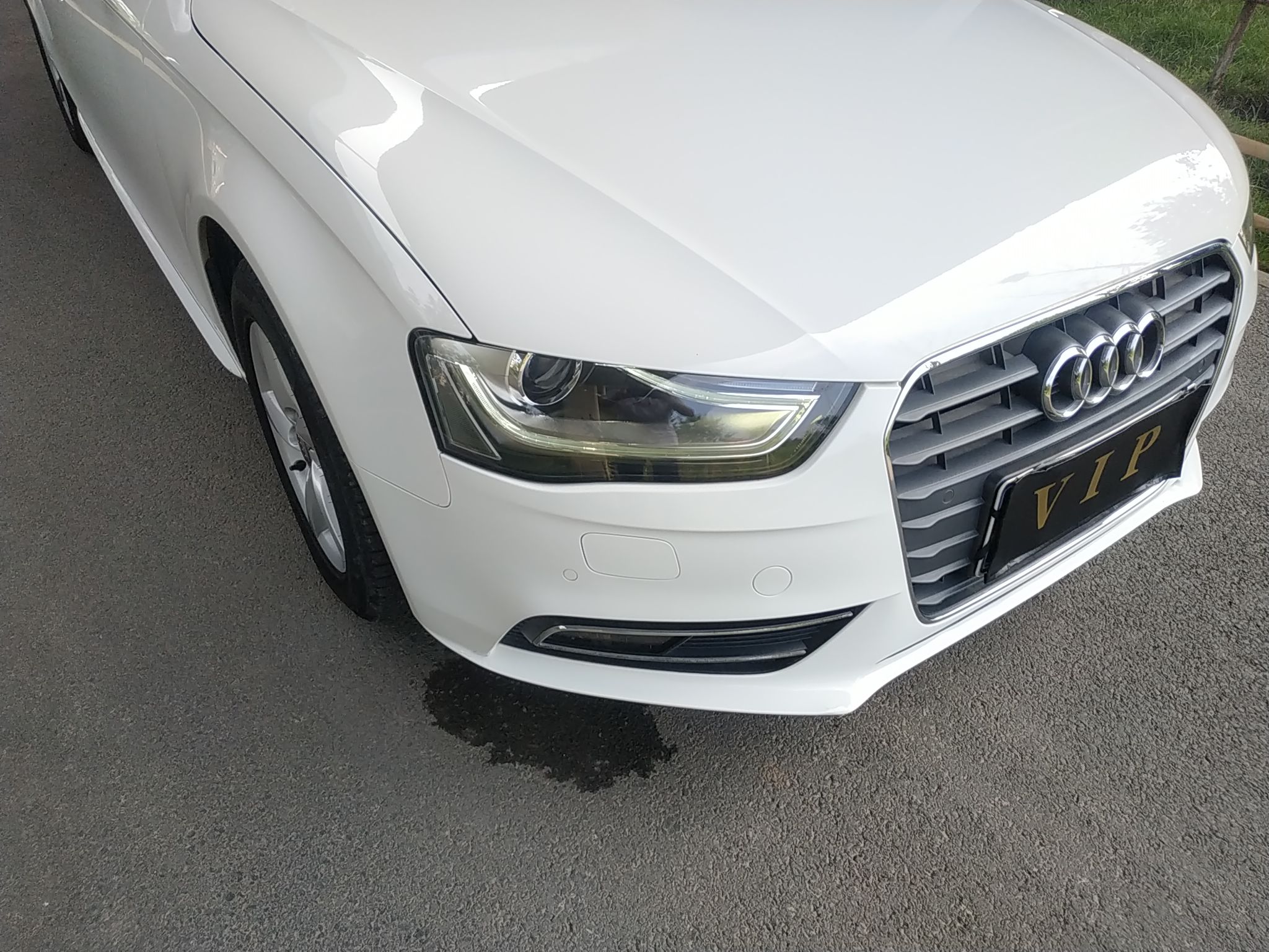 奥迪A4L 2013款 35 TFSI 自动舒适型