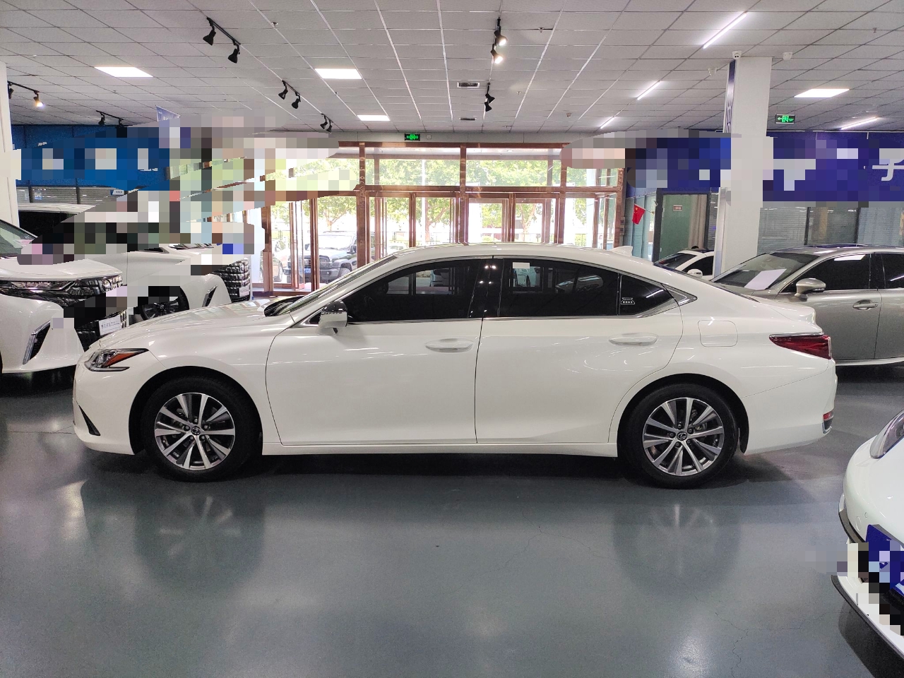 雷克萨斯ES 2020款 200 卓越版