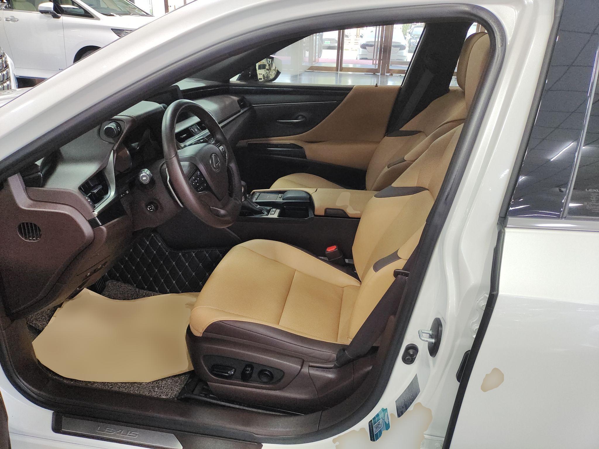 雷克萨斯ES 2020款 200 卓越版