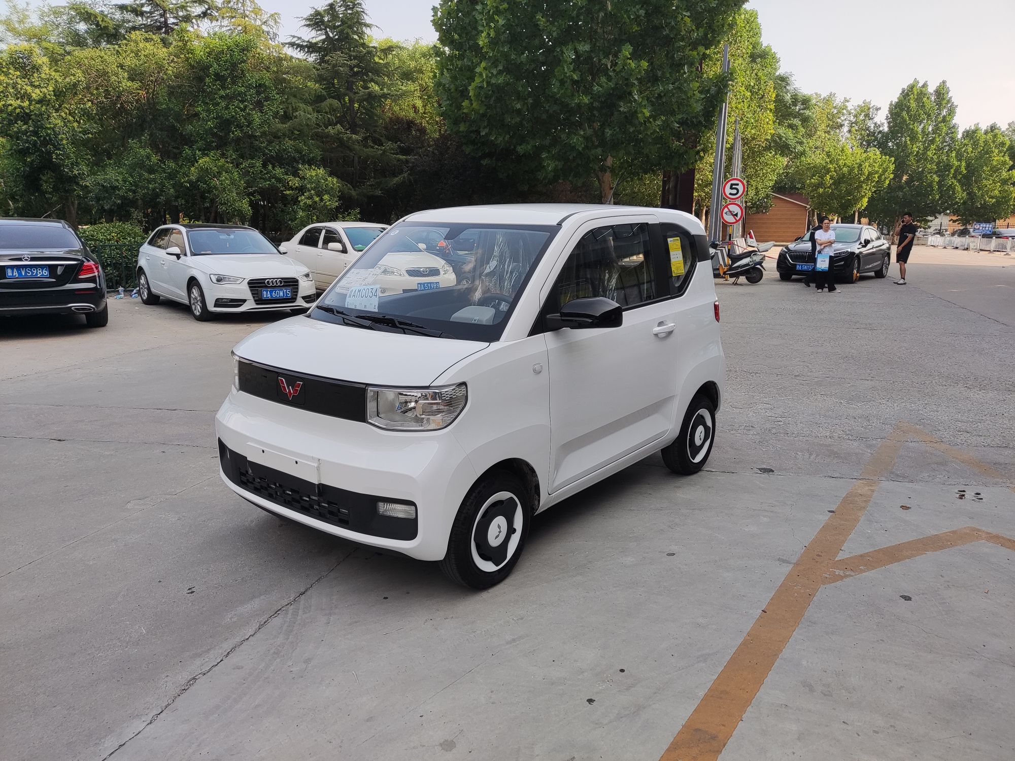 五菱汽车 宏光MINI EV 2022款 轻松款 磷酸铁锂