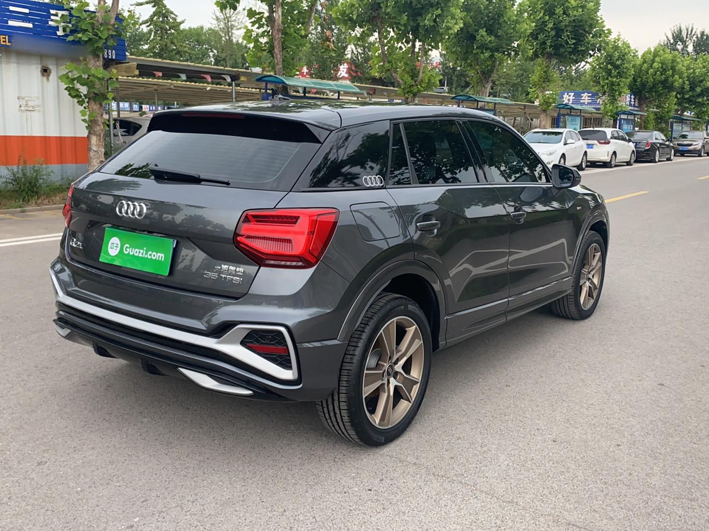 奥迪Q2L 2022款 35 TFSI 时尚动感型