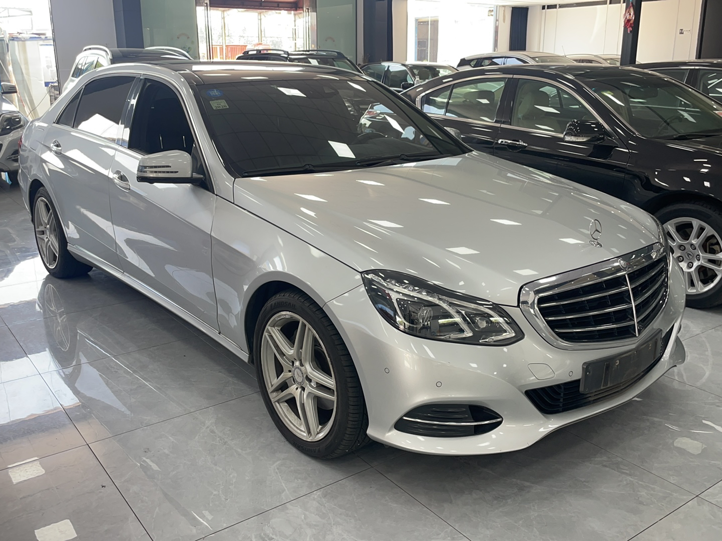 奔驰E级 2015款 E 400 L Hybrid