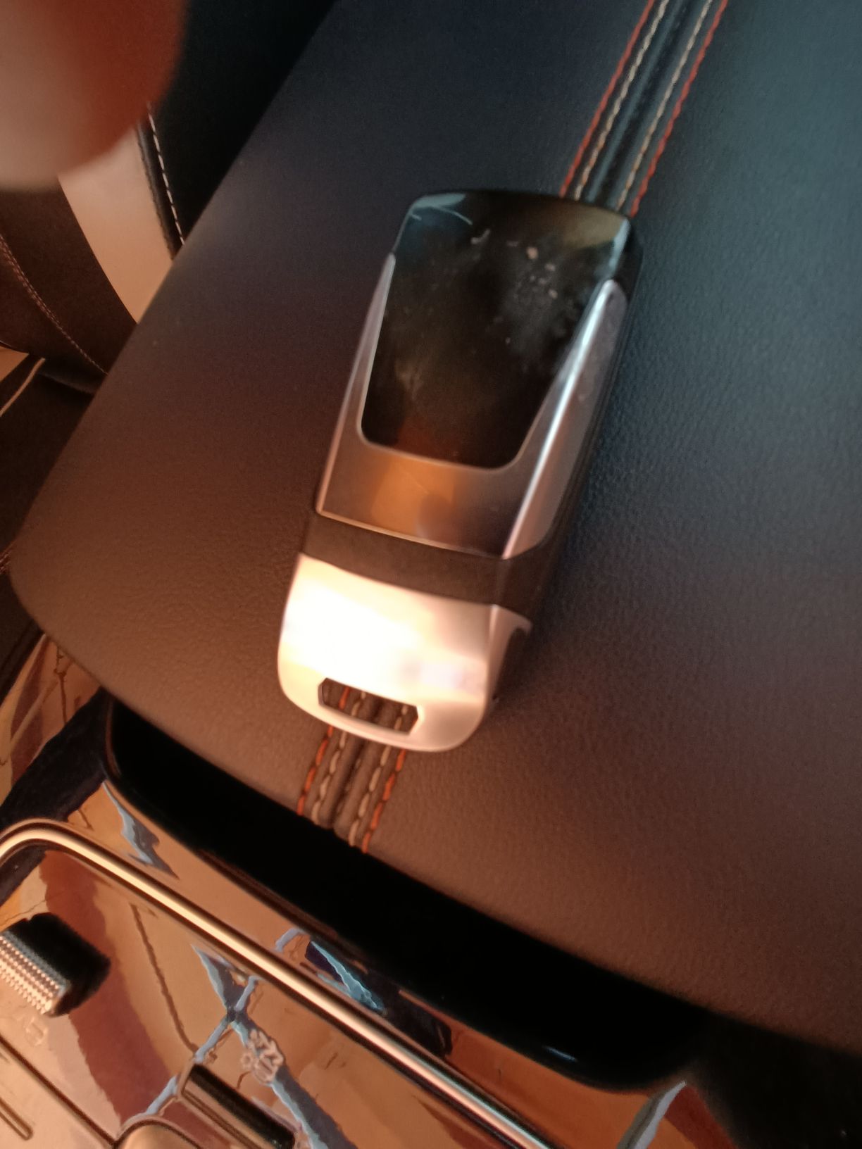 比亚迪 秦PLUS 2021款 DM-i 120KM 尊贵型