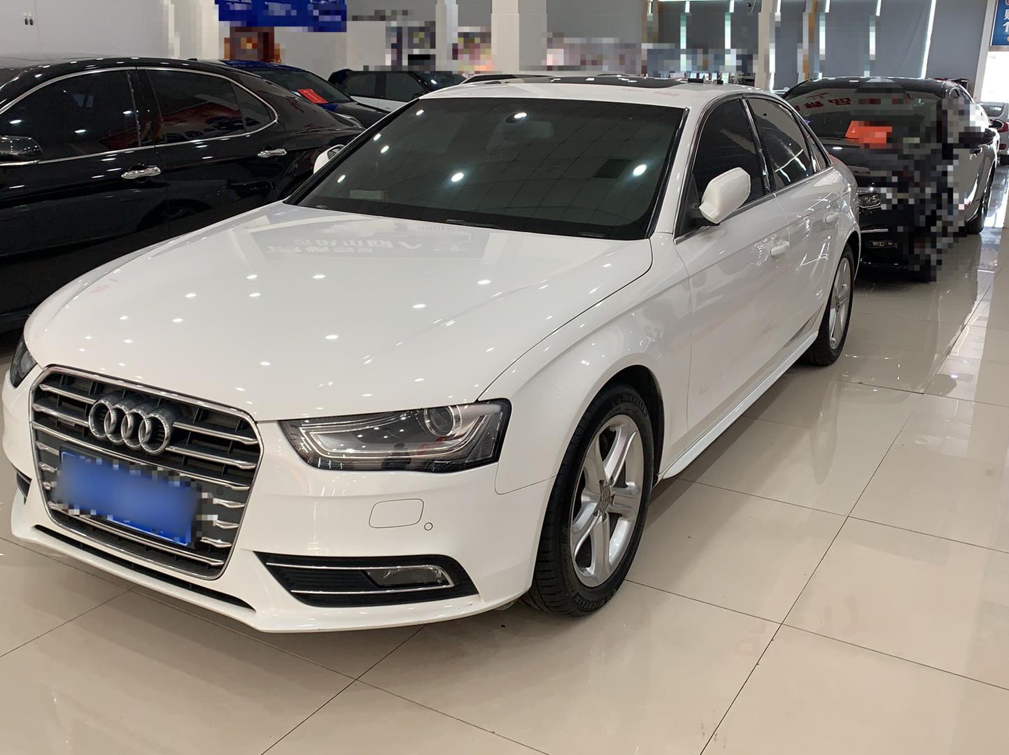 奥迪A4L 2015款 45 TFSI quattro个性运动型