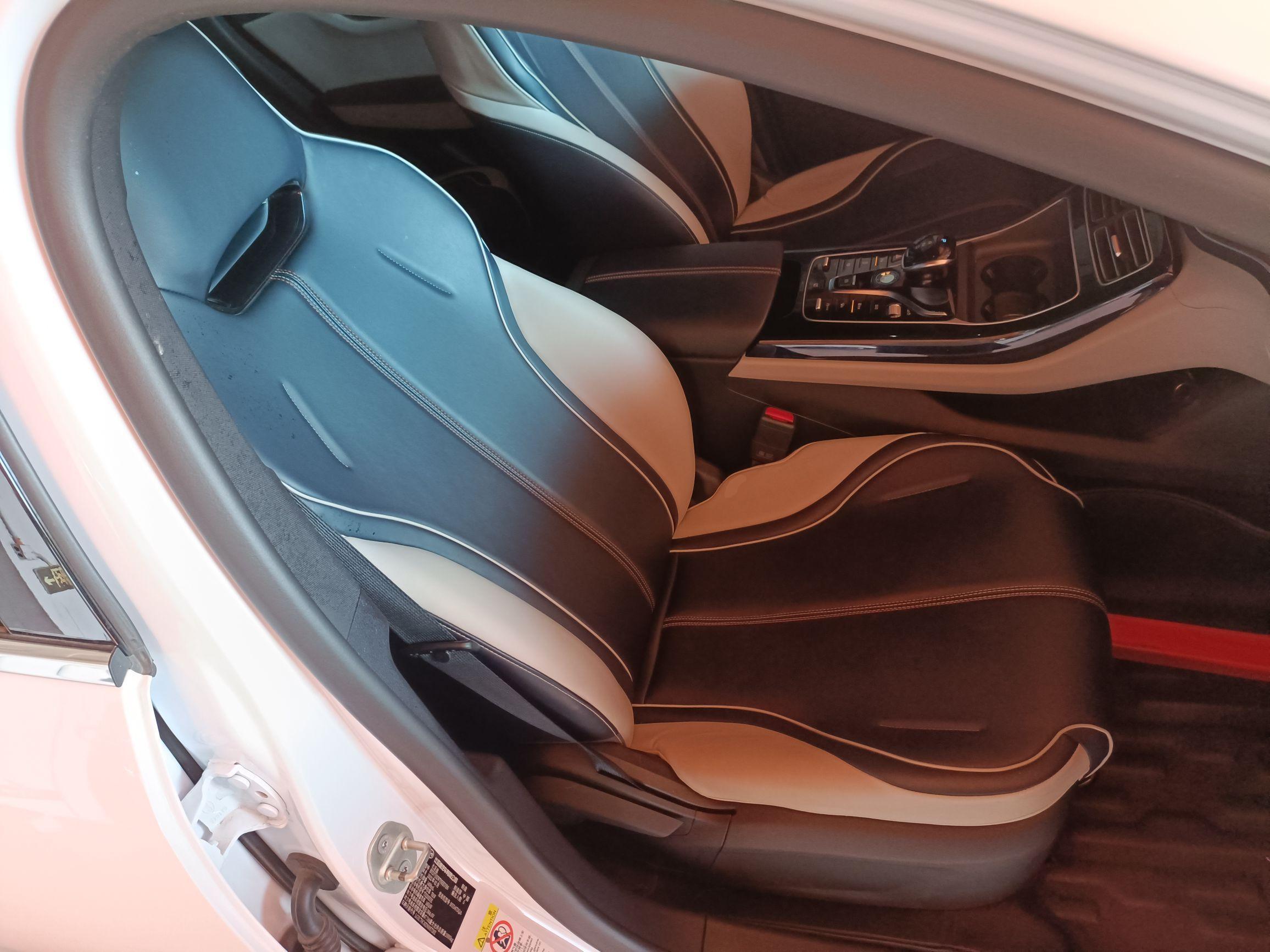 比亚迪 秦PLUS 2021款 DM-i 120KM 尊贵型