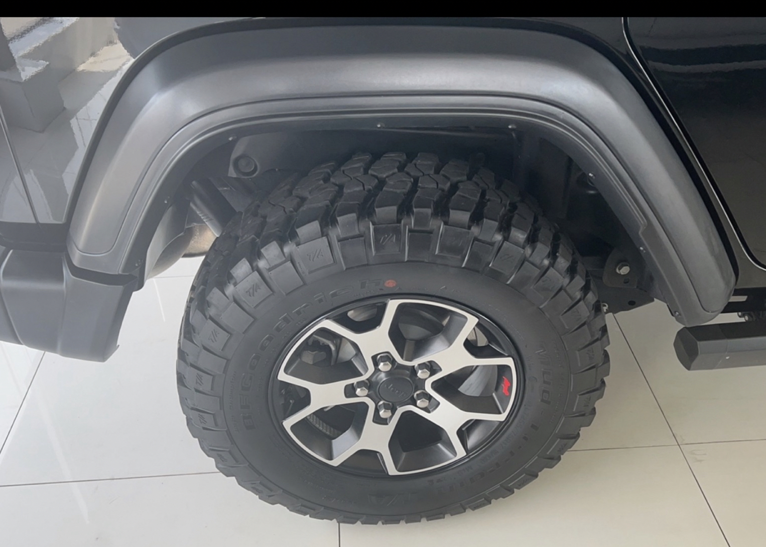 Jeep 牧马人 2021款 2.0T 罗宾汉四门版(进口)