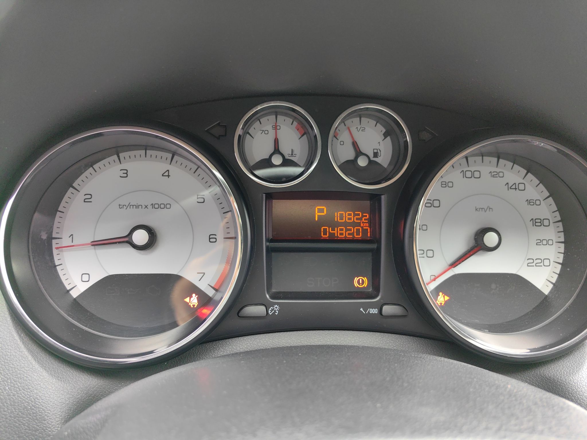 标致308 2014款 乐享版 经典 1.6L 自动优尚型