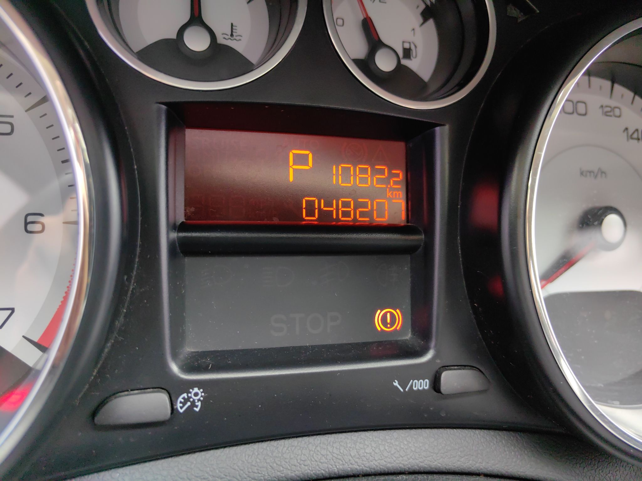 标致308 2014款 乐享版 经典 1.6L 自动优尚型