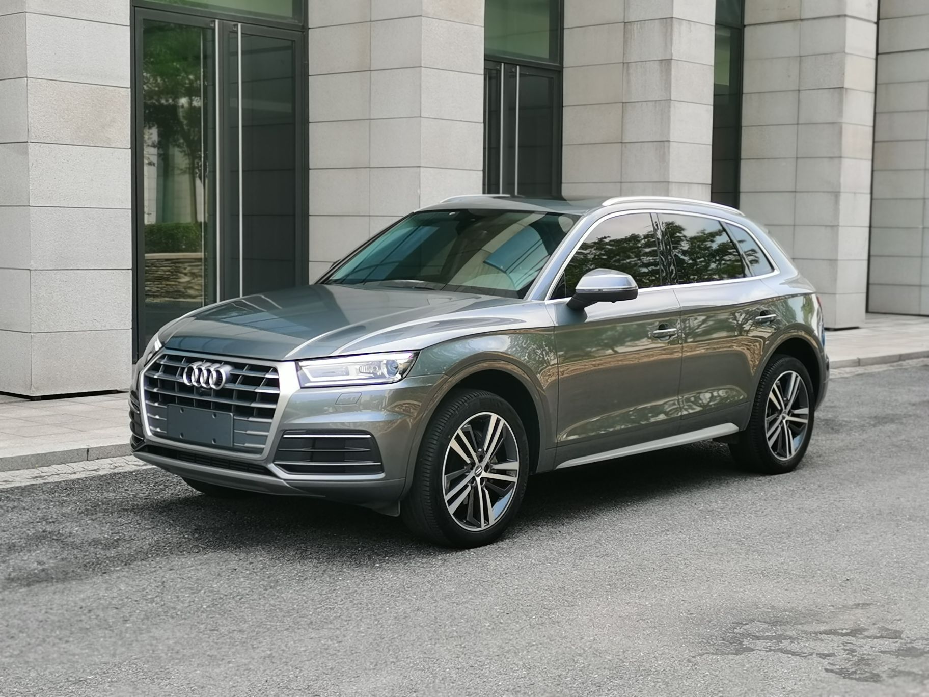 奥迪Q5L 2020款 改款 40 TFSI 荣享进取型