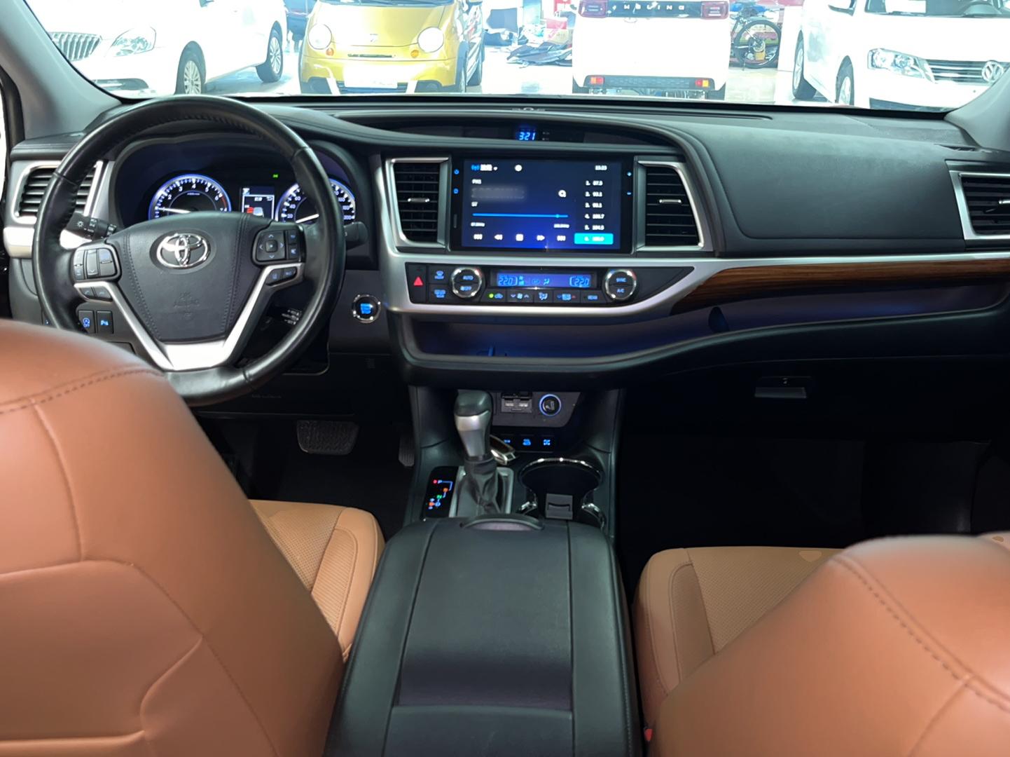 丰田 汉兰达 2020款 2.0T 四驱百万纪念版 7座