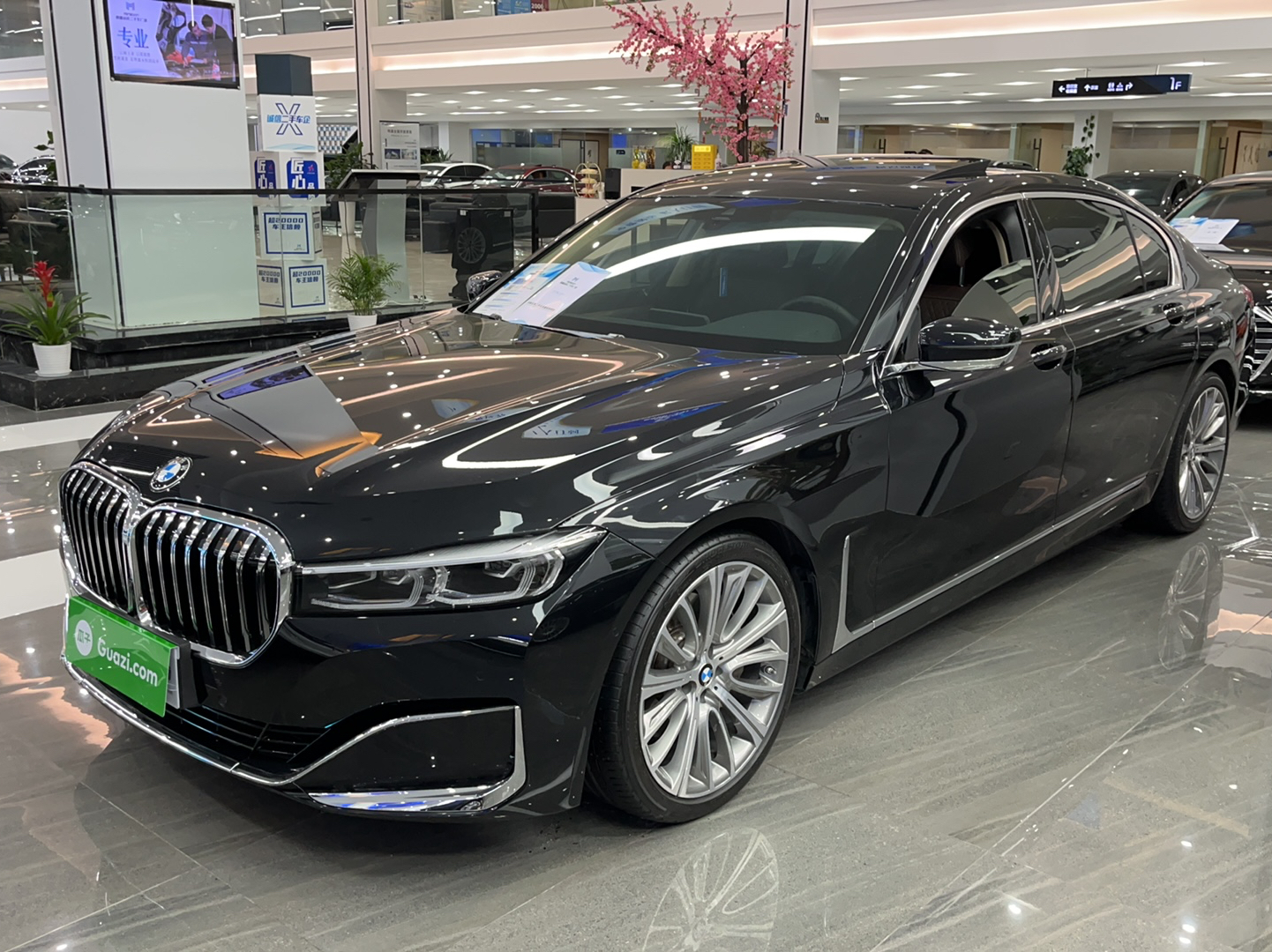 宝马7系 2021款 740Li 领先型 豪华套装(进口)