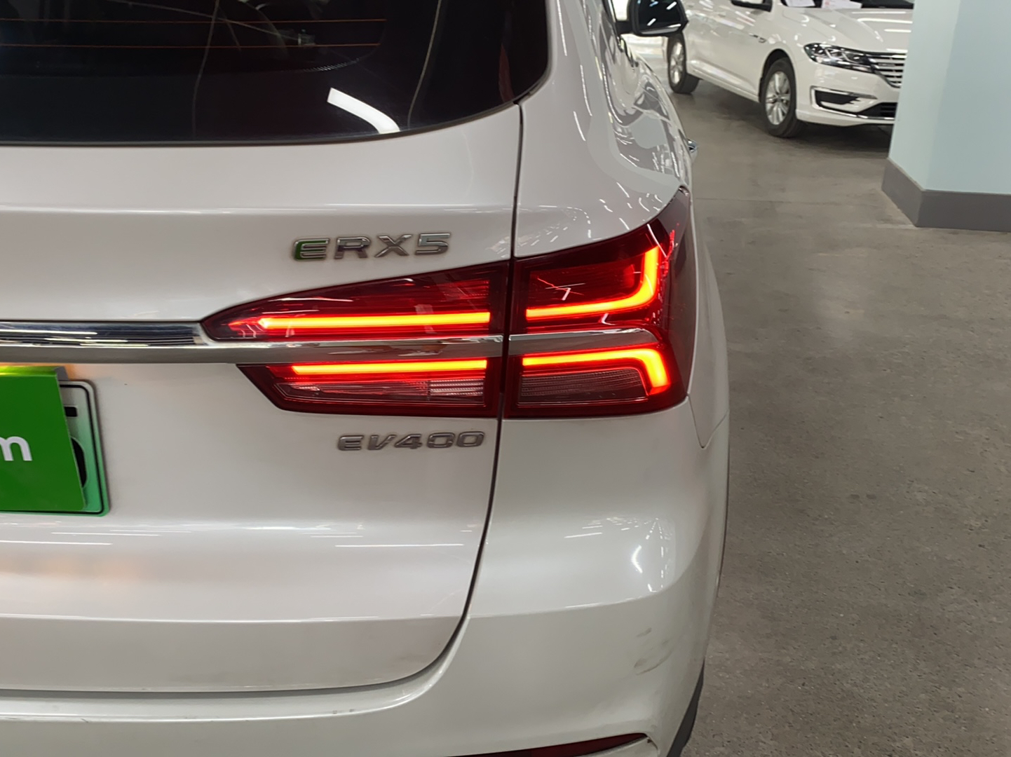 荣威eRX5 2017款 ERX5 EV400 电动互联网至尊版