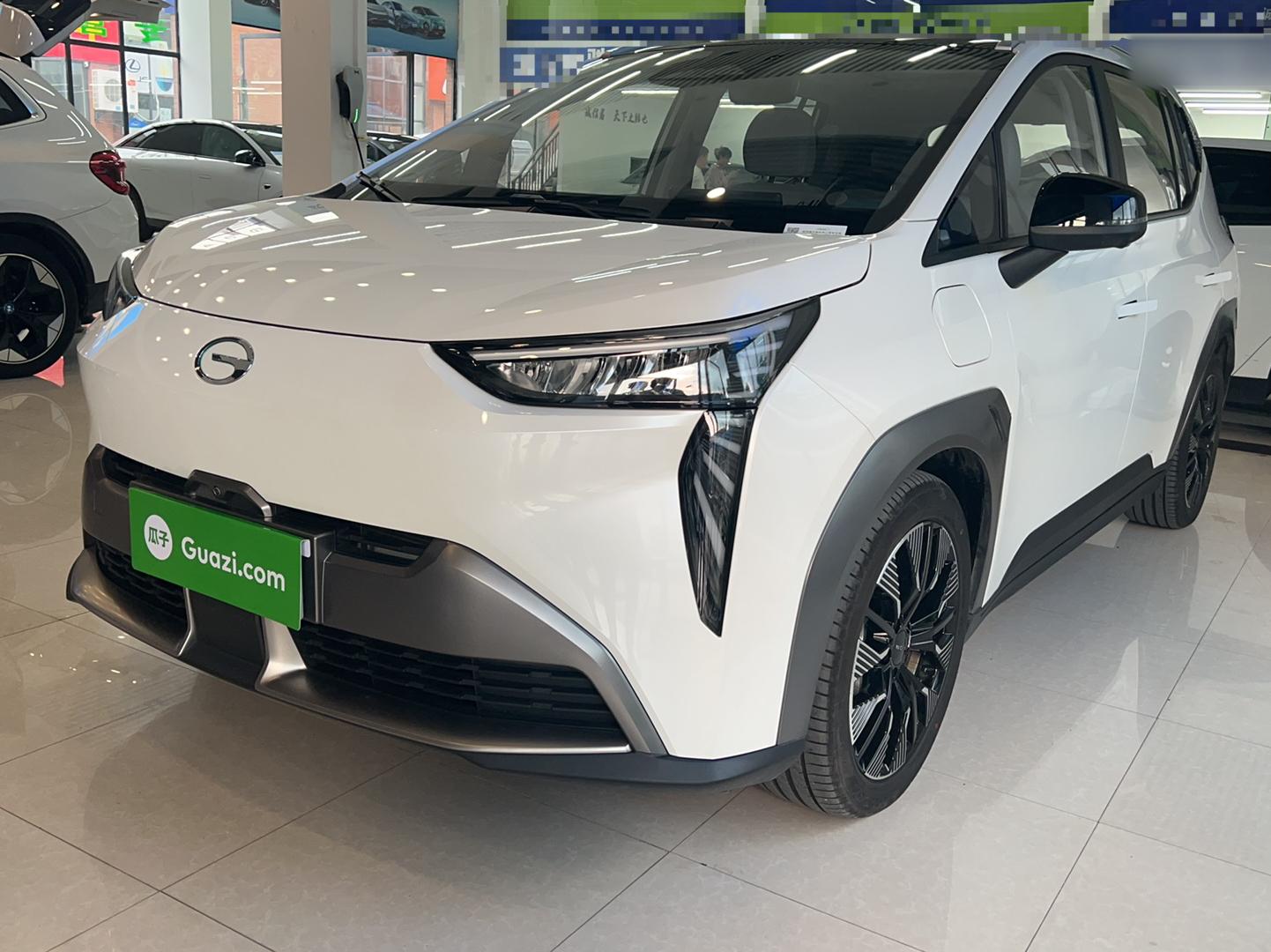 广汽埃安 AION Y 2022款 70 科技版 磷酸铁锂