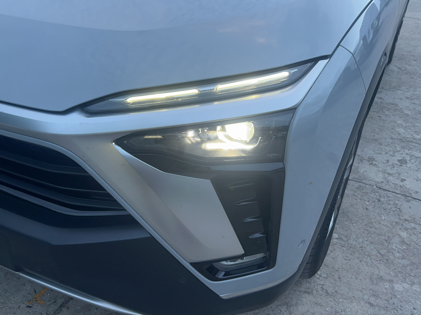 蔚来ES8 2022款 75kWh 六座版