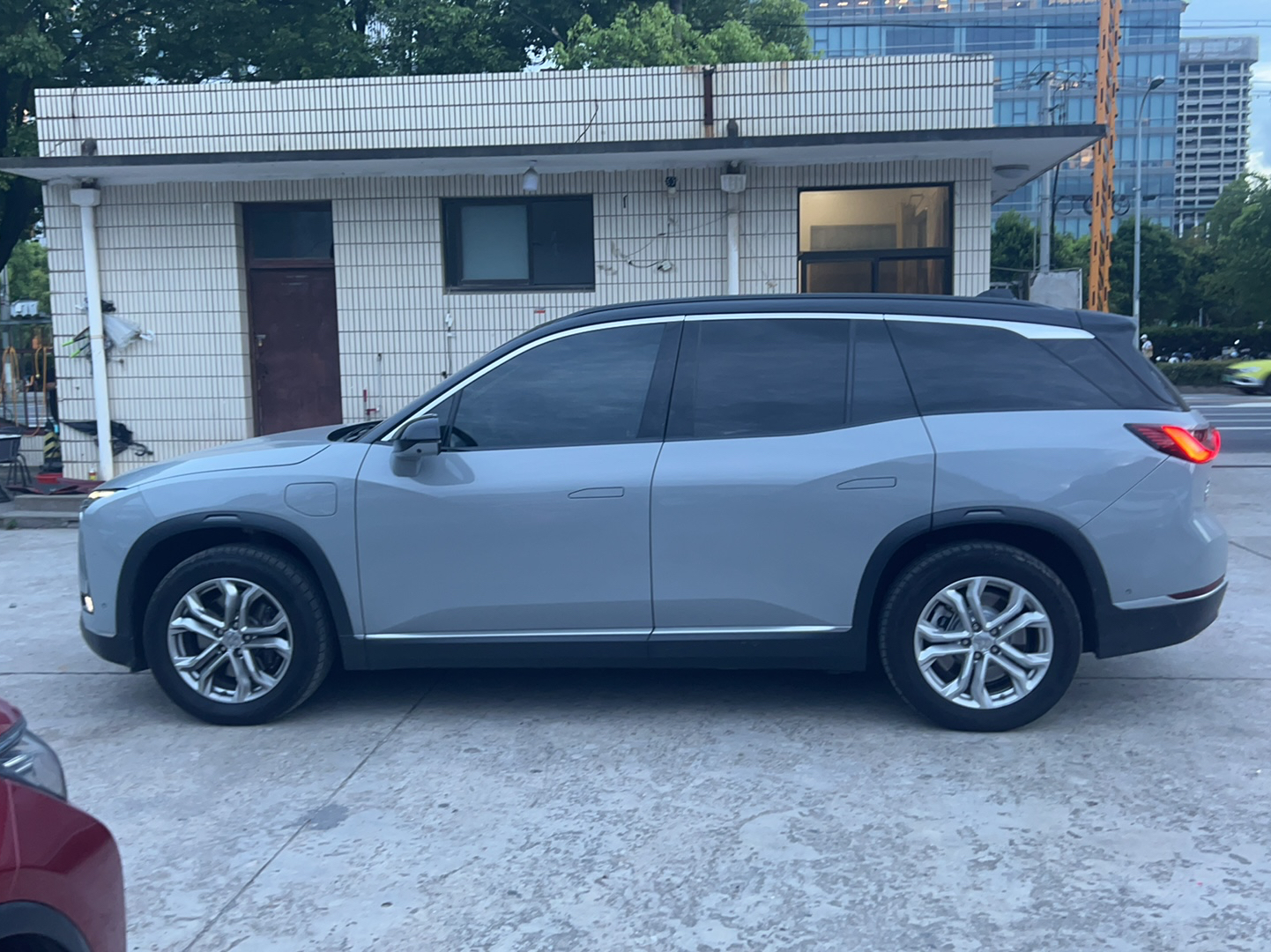 蔚来ES8 2022款 75kWh 六座版