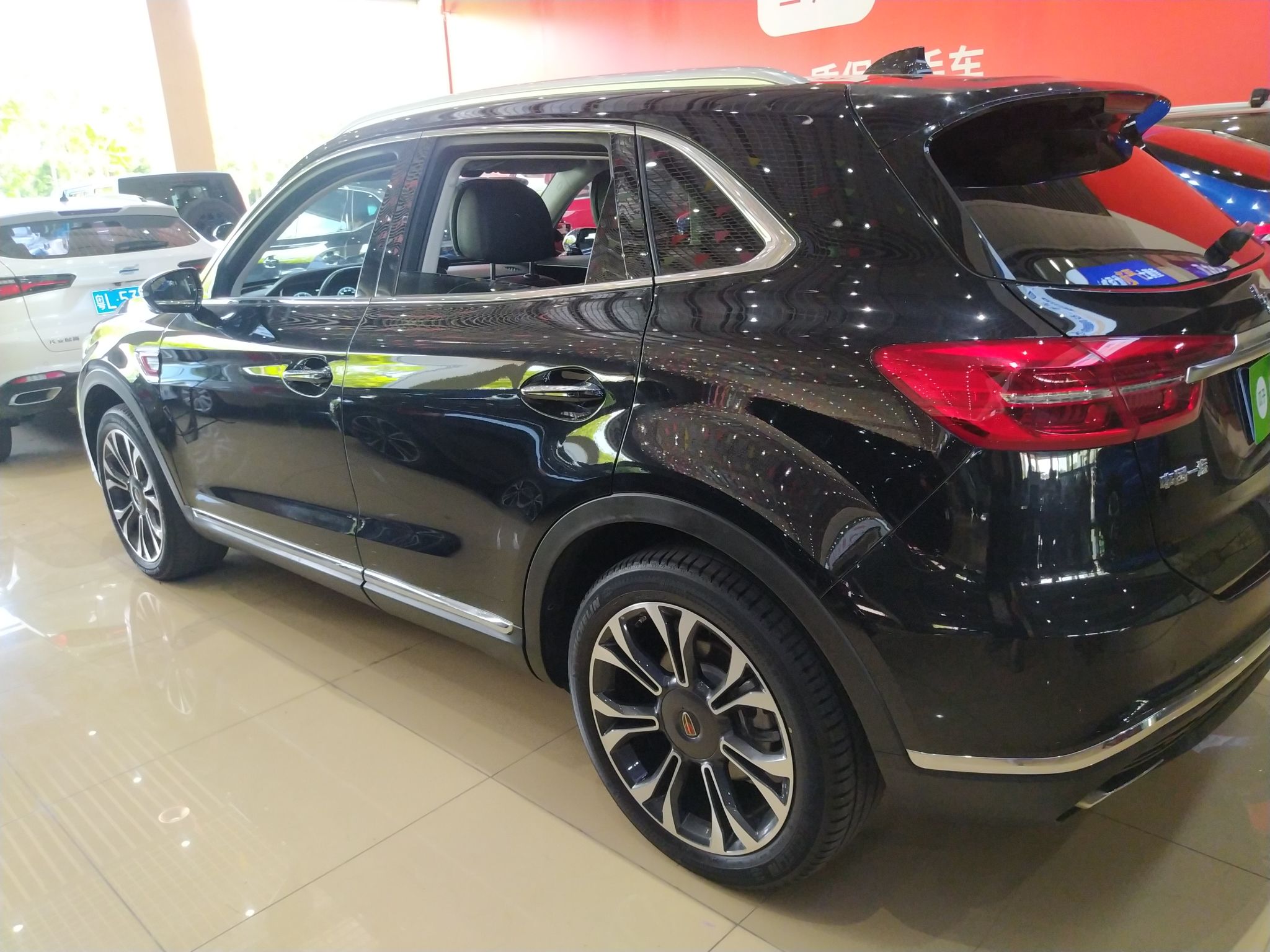 红旗HS5 2019款 2.0T 智联旗领版