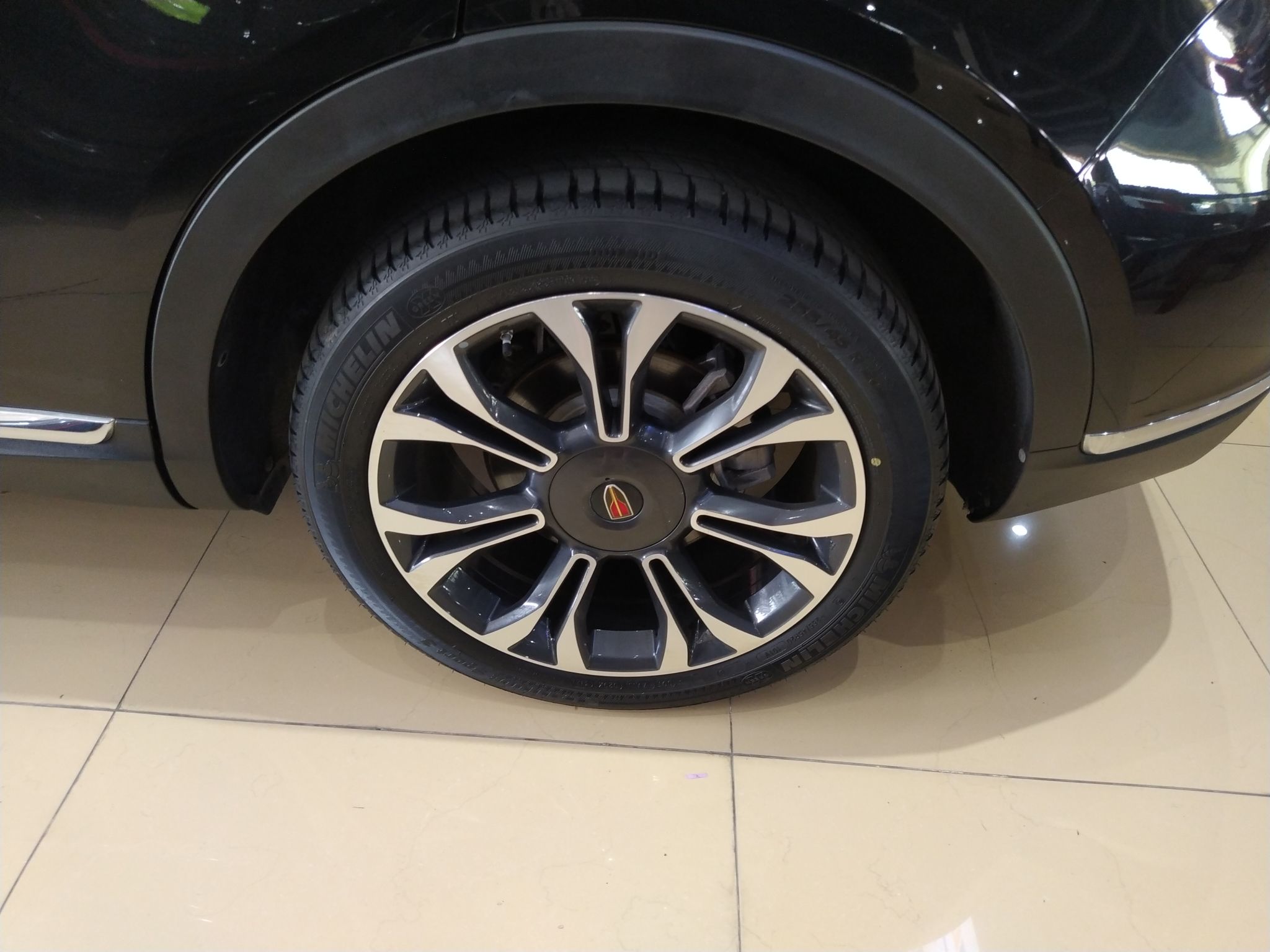 红旗HS5 2019款 2.0T 智联旗领版