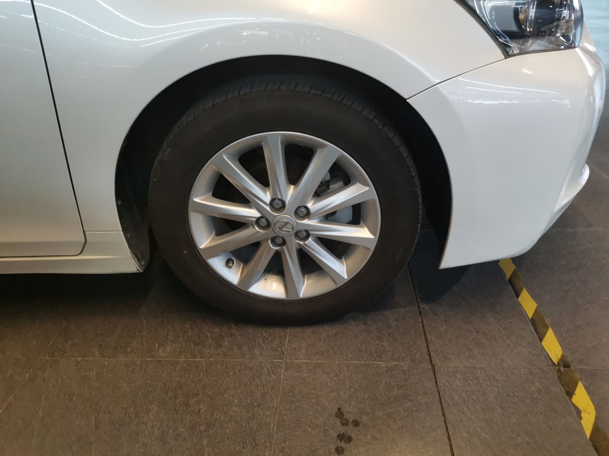 雷克萨斯CT 2012款 CT200h 精英版