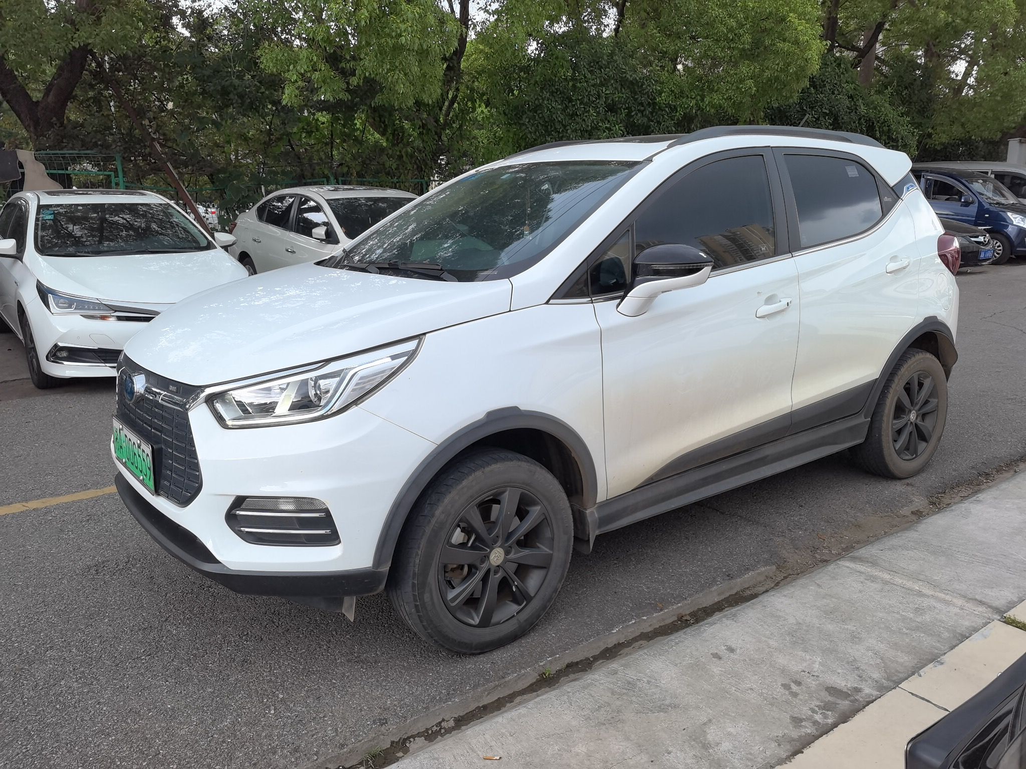 比亚迪 元新能源 2018款 EV360 智联炫酷型