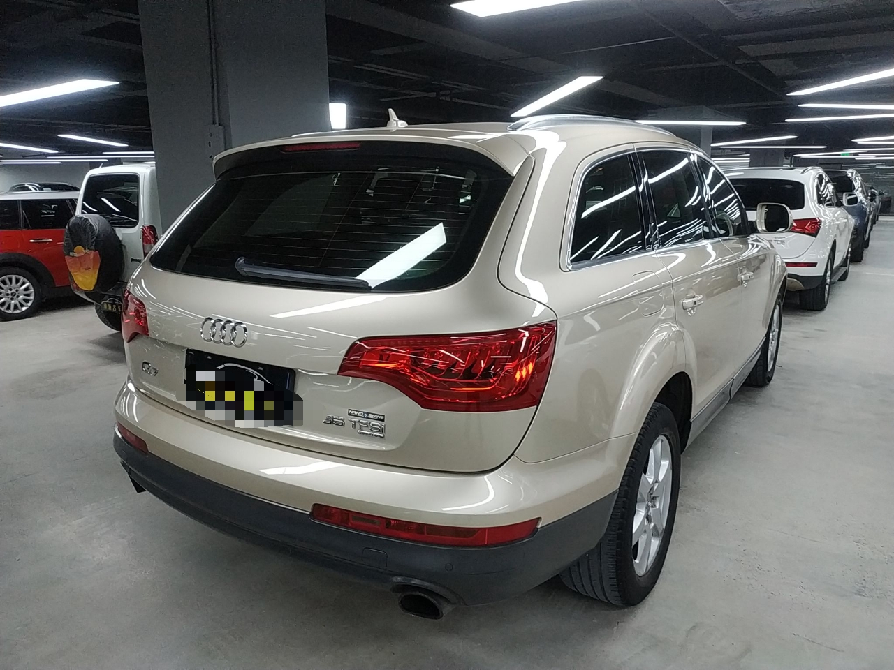 奥迪Q7 2014款 35 TFSI 进取型(进口)