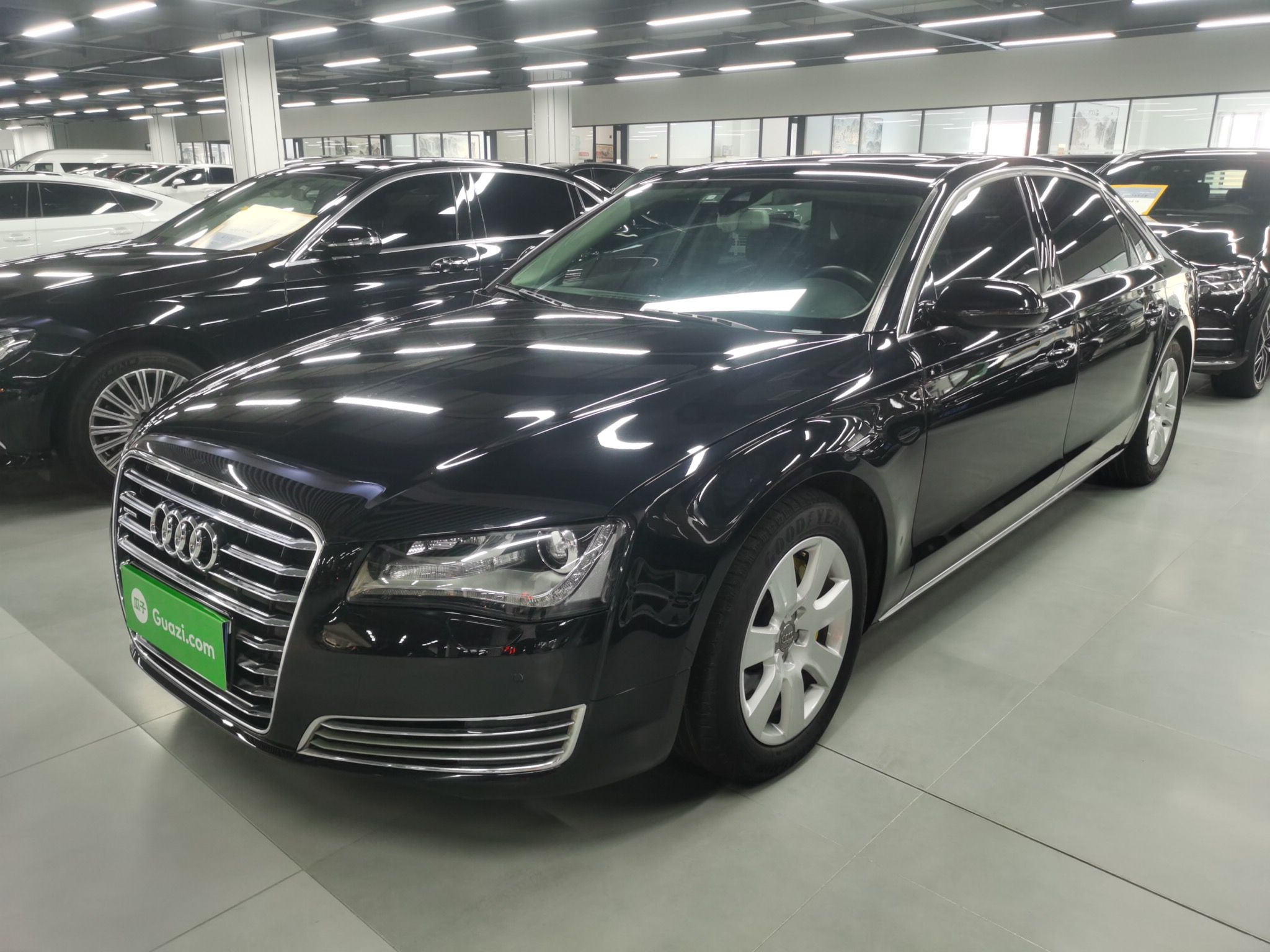 奥迪A8 2013款 A8L 45 TFSI quattro舒适型(进口)