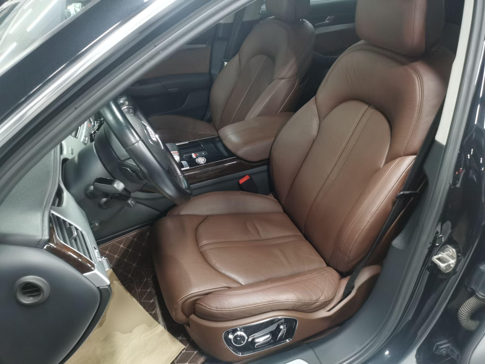 奥迪A8 2013款 A8L 45 TFSI quattro舒适型(进口)