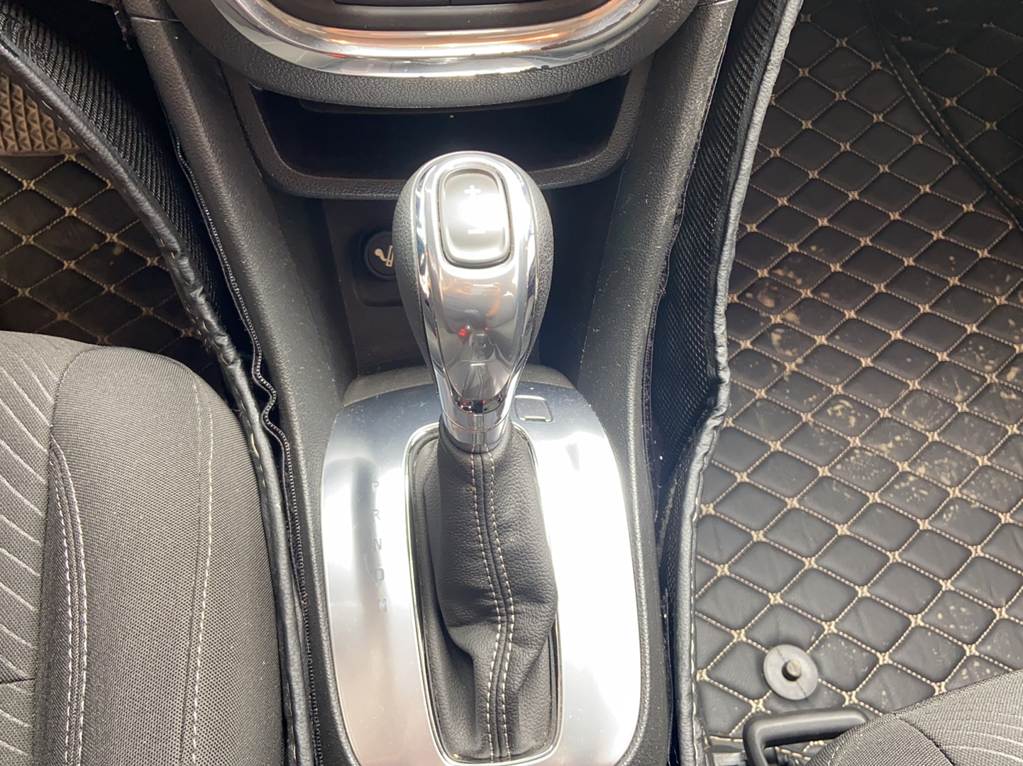 别克 昂科拉 2014款 1.4T 自动两驱都市精英型