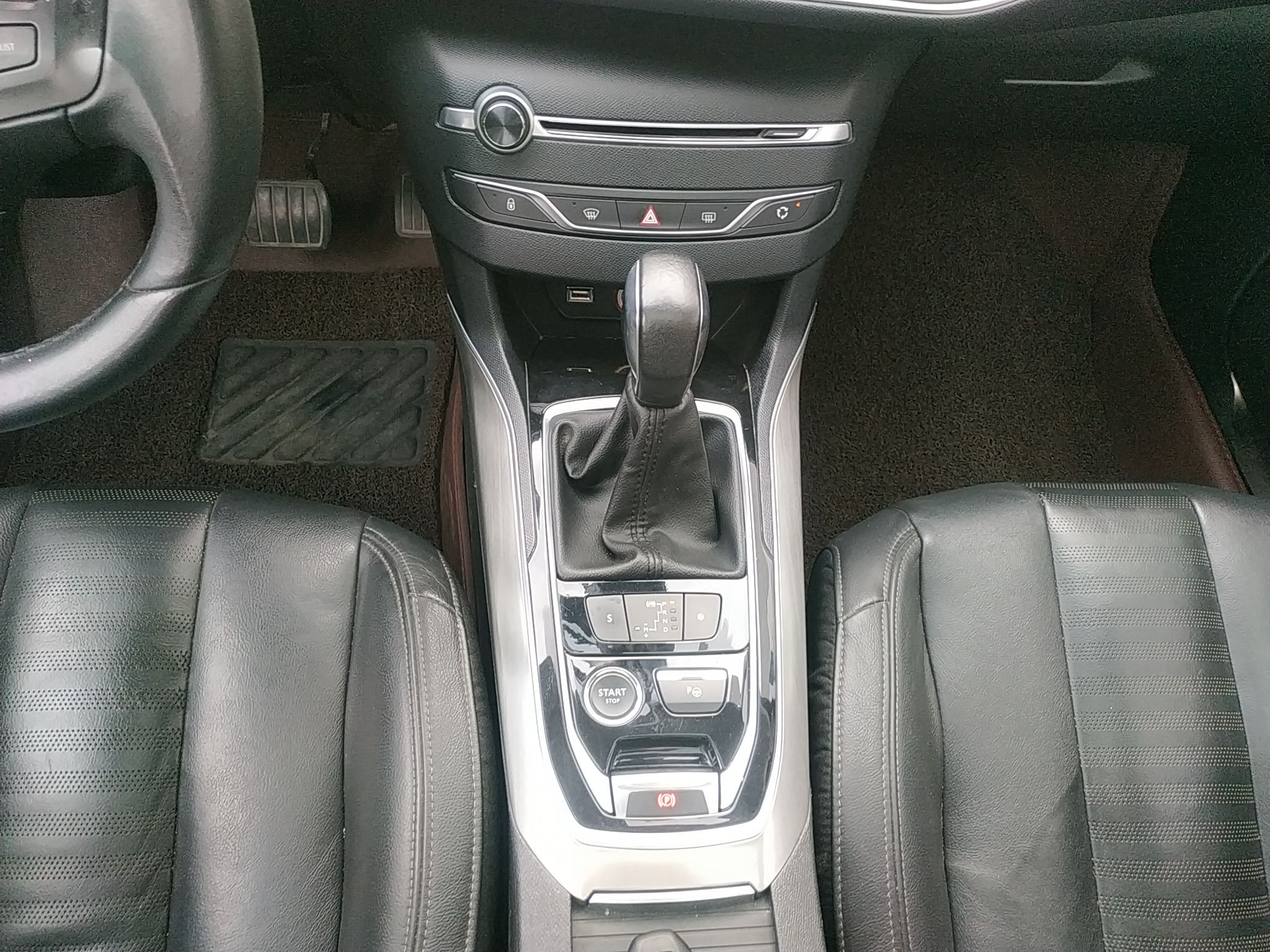 标致308S 2015款 1.6T 自动睿驰版