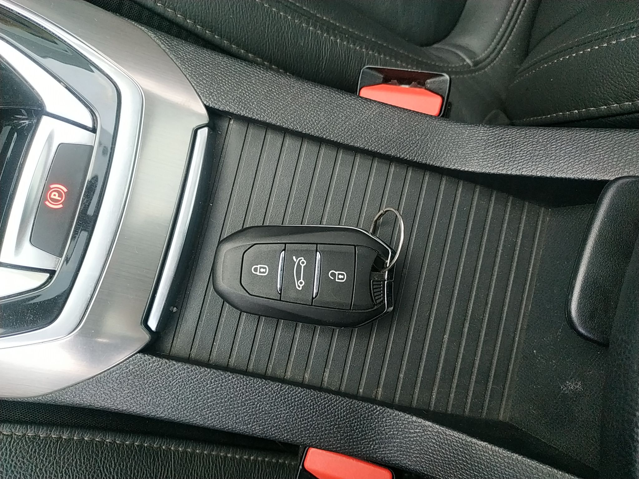 标致308S 2015款 1.6T 自动睿驰版