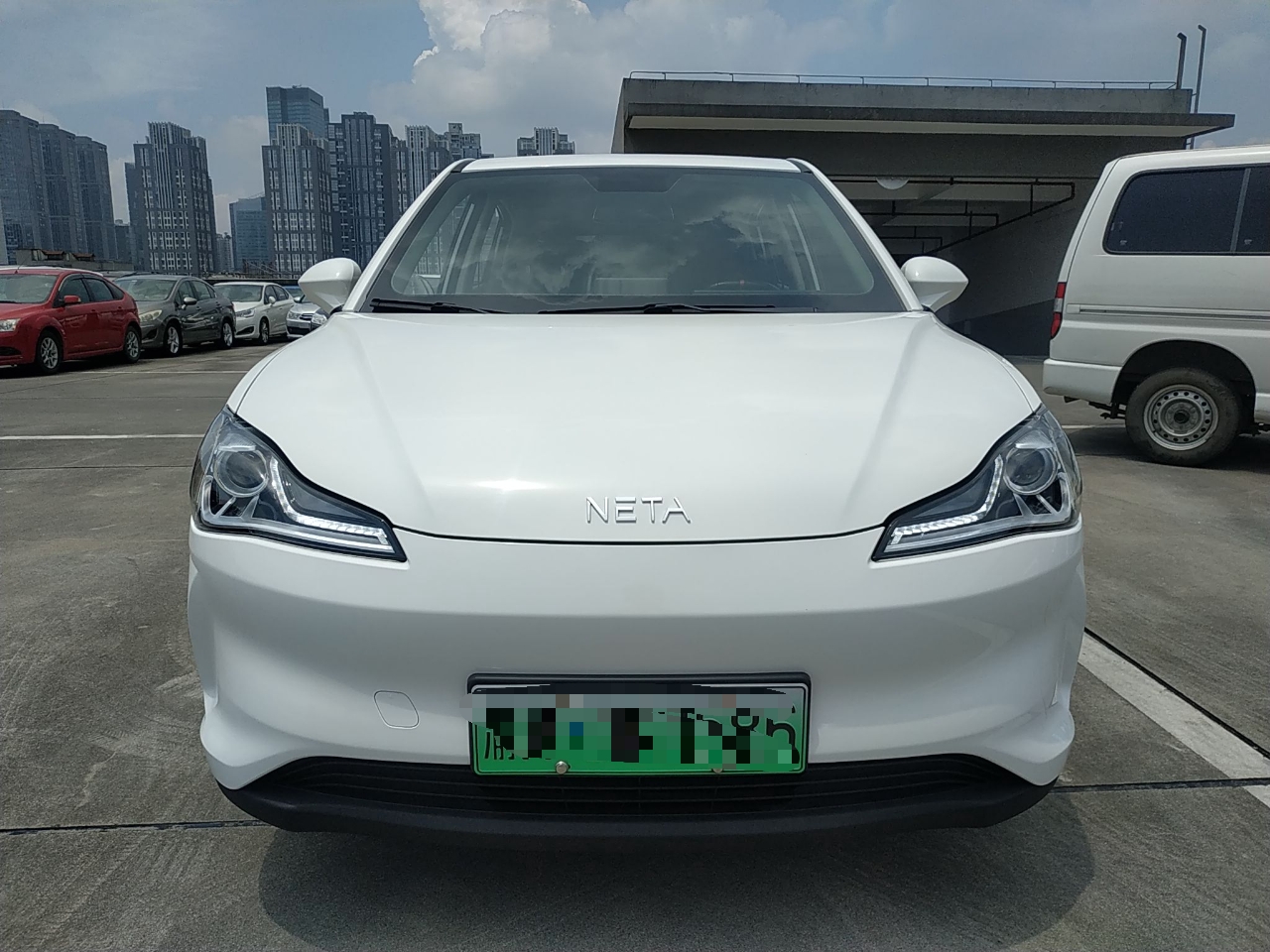 哪吒汽车 哪吒V 2021款 长续航娱乐版升级型