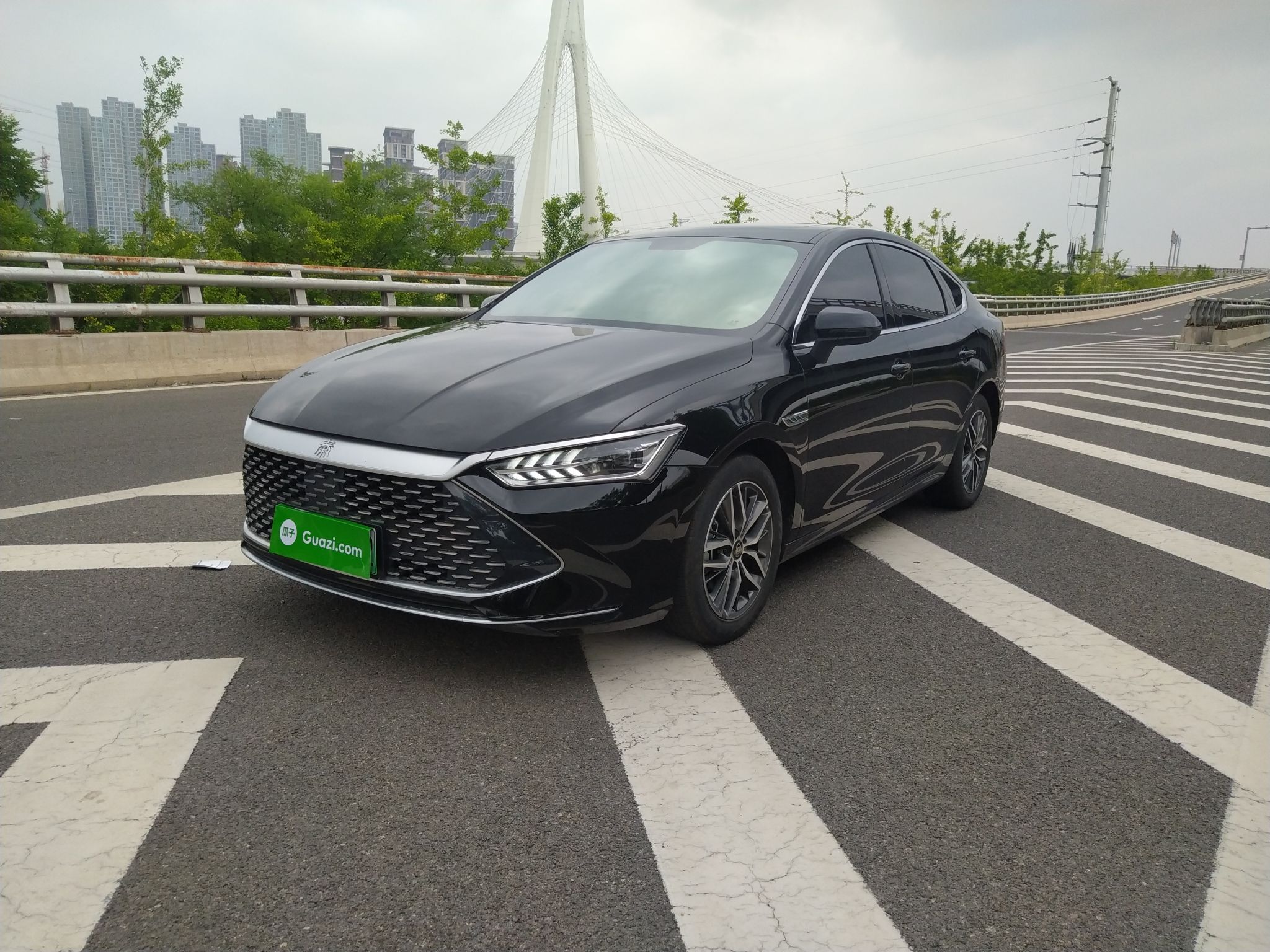 比亚迪 秦PLUS 2021款 DM-i 55KM 旗舰型