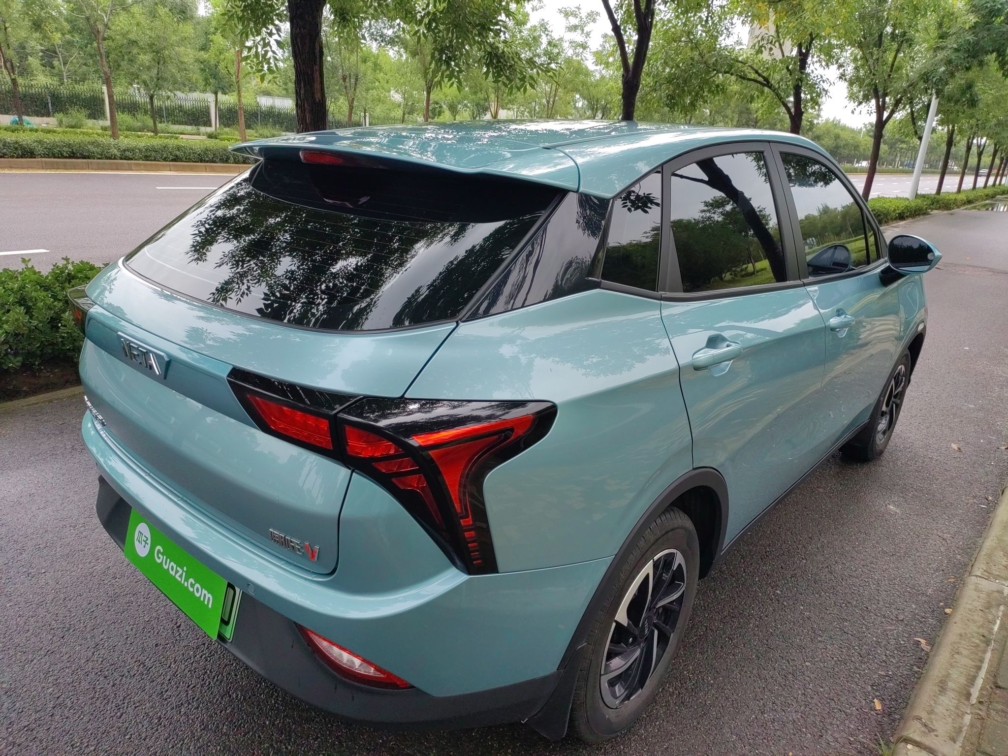 哪吒汽车 哪吒V 2021款 长续航娱乐版升级型