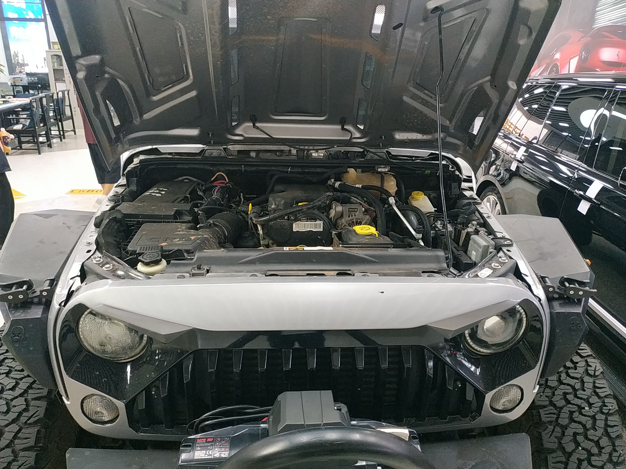 Jeep 牧马人 2015款 2.8TD Sahara 四门舒享版(进口)