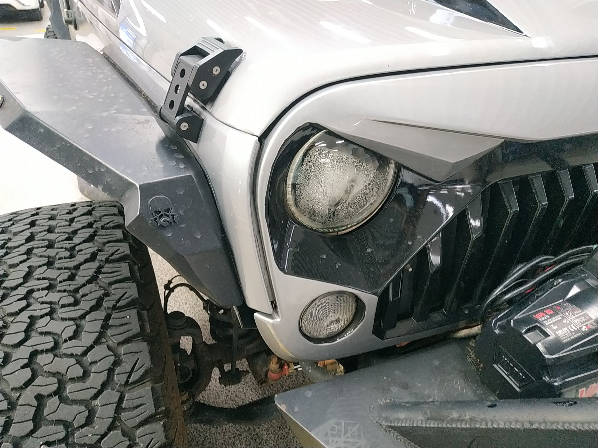 Jeep 牧马人 2015款 2.8TD Sahara 四门舒享版(进口)