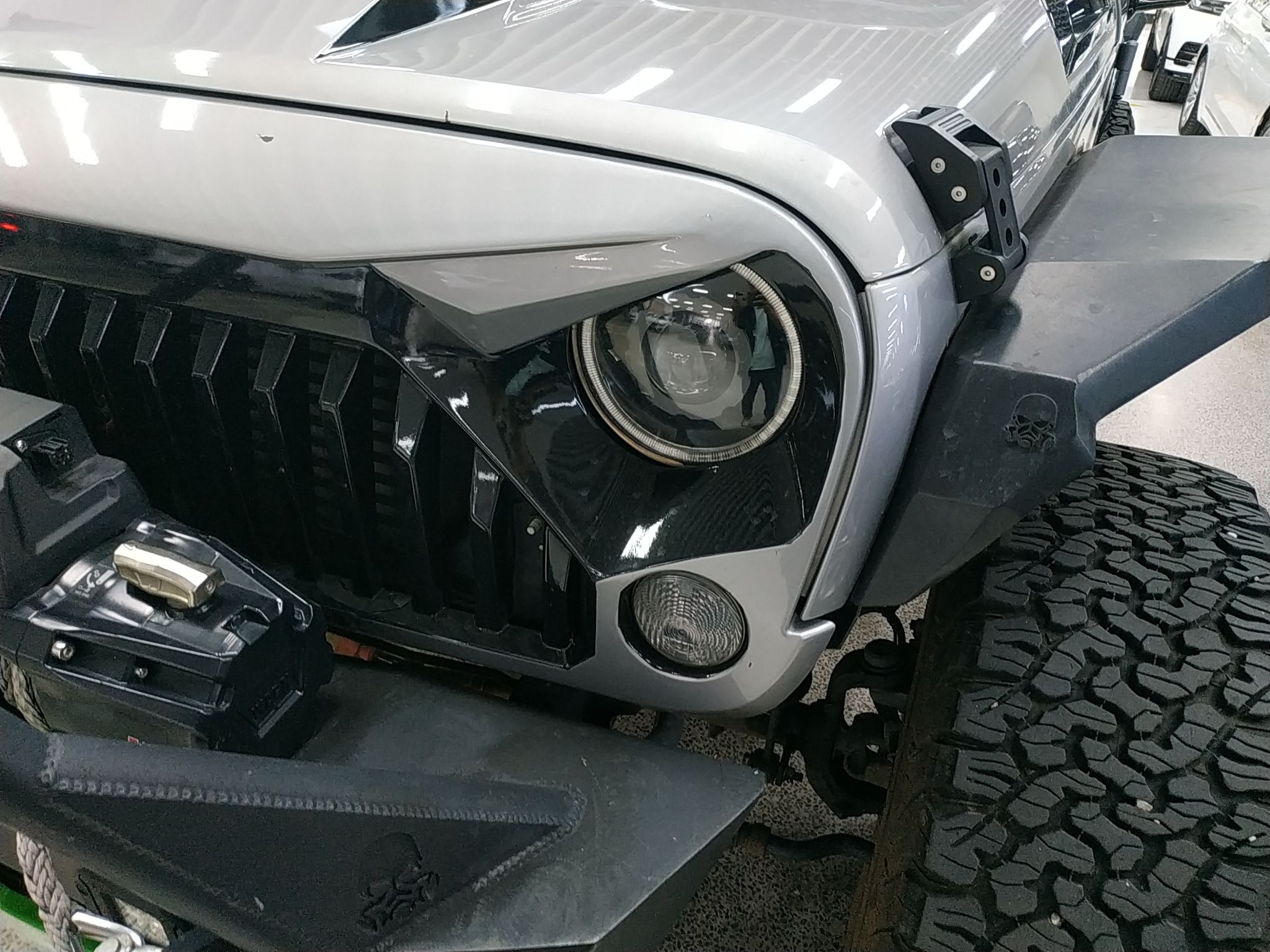 Jeep 牧马人 2015款 2.8TD Sahara 四门舒享版(进口)