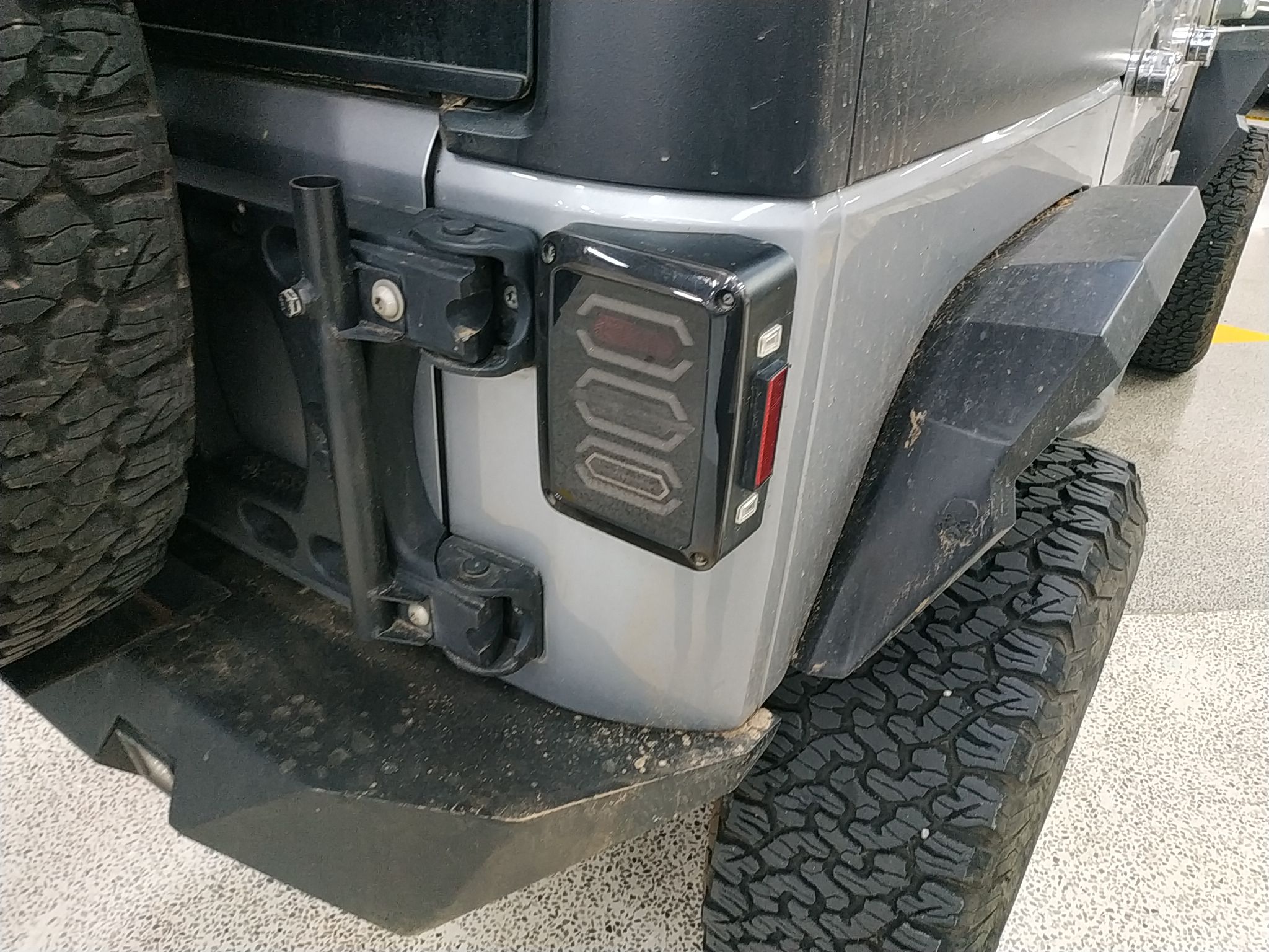 Jeep 牧马人 2015款 2.8TD Sahara 四门舒享版(进口)